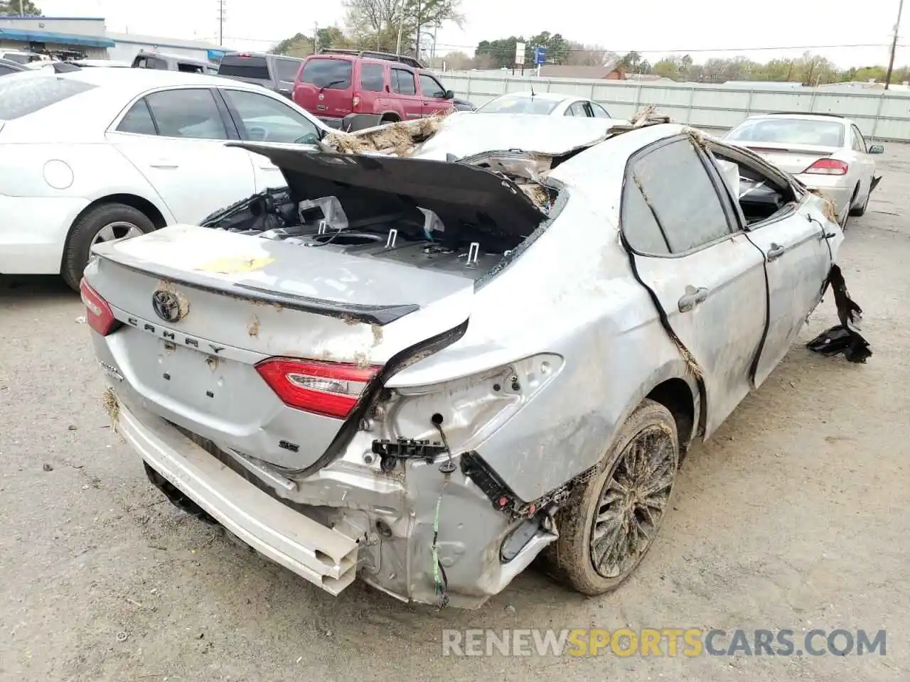 4 Photograph of a damaged car 4T1G11AK9LU312859 TOYOTA CAMRY 2020