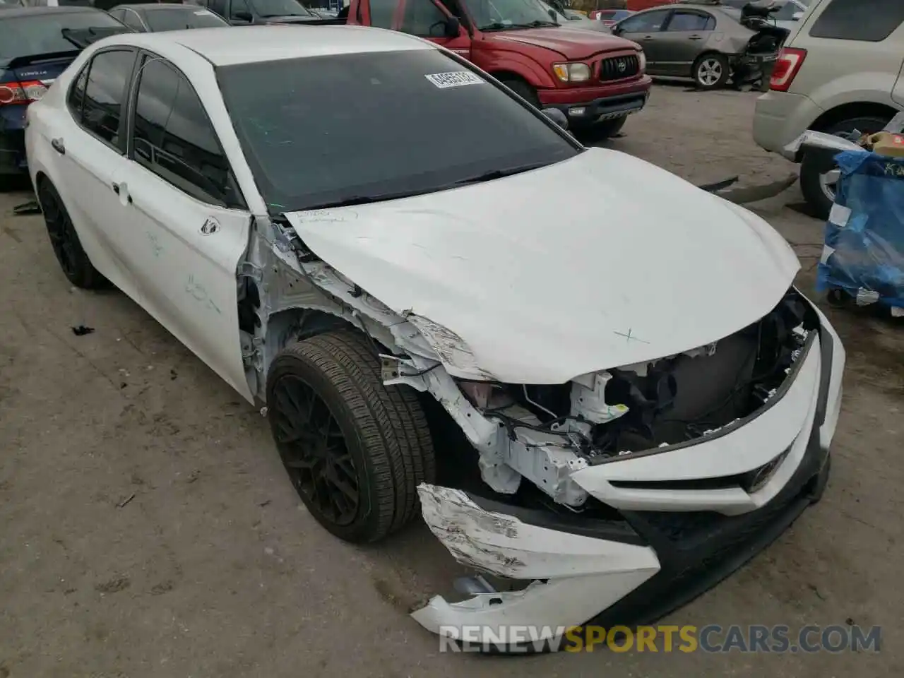 1 Photograph of a damaged car 4T1G11AK9LU314921 TOYOTA CAMRY 2020