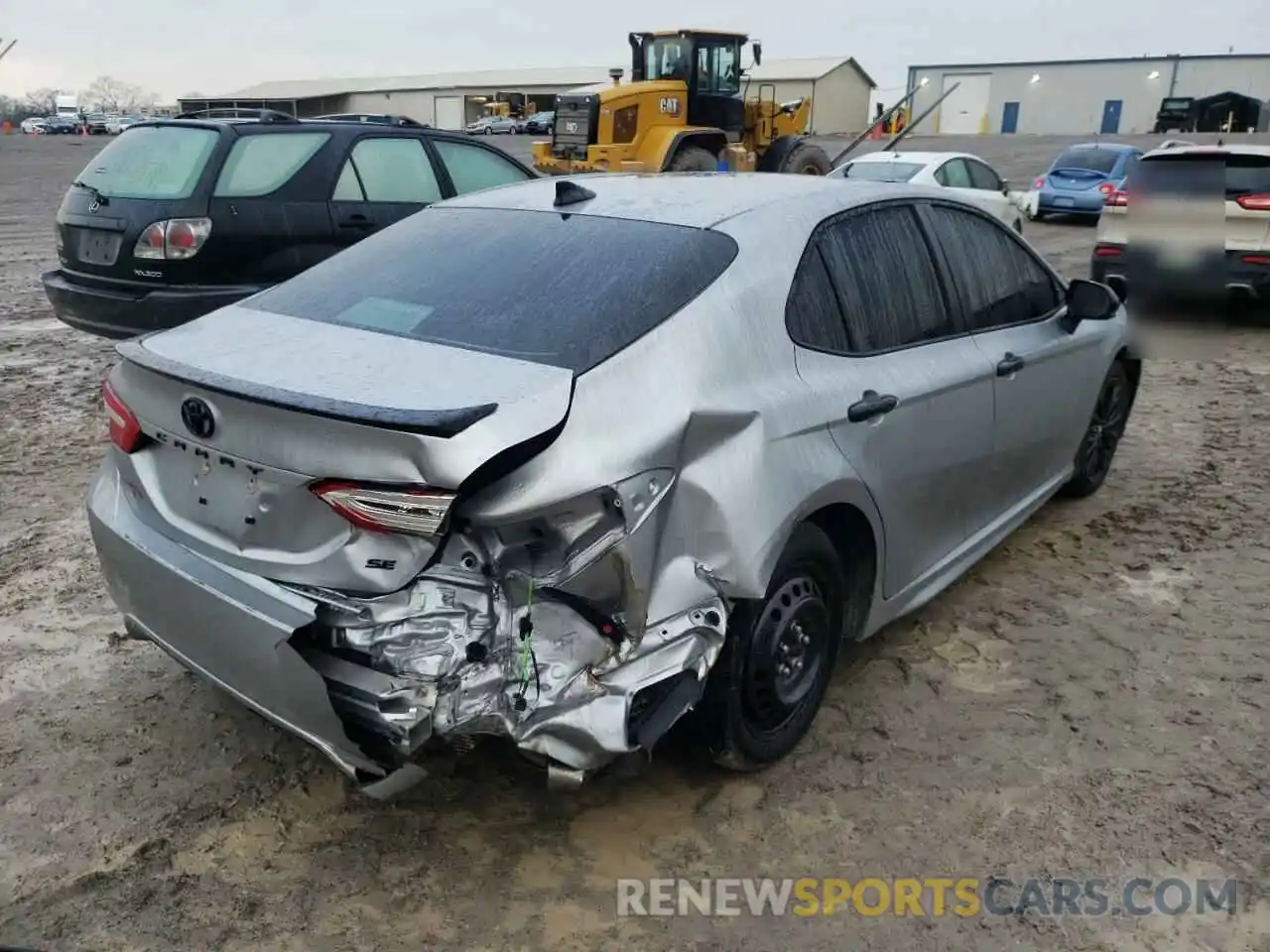 4 Photograph of a damaged car 4T1G11AK9LU318791 TOYOTA CAMRY 2020