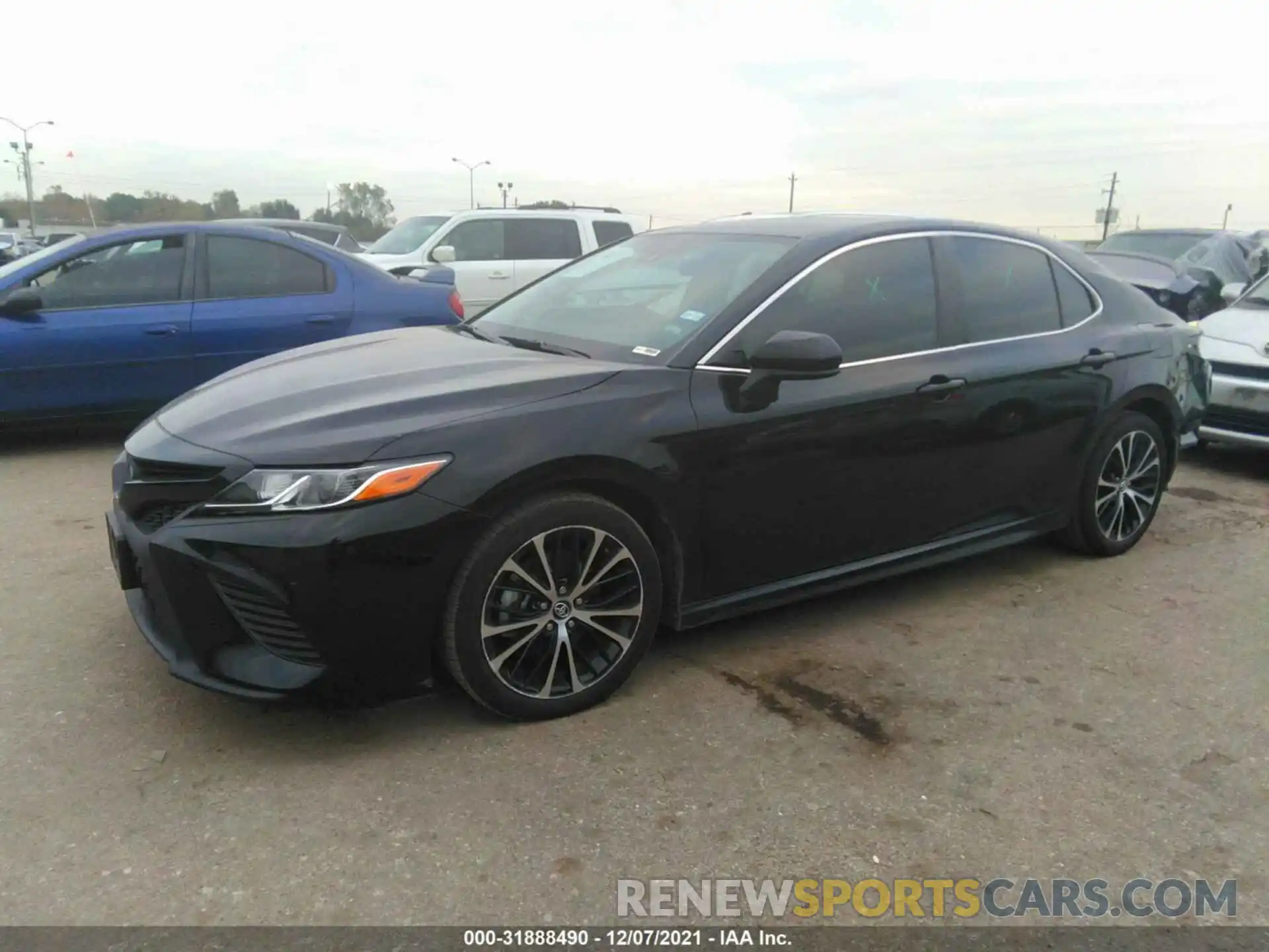 2 Photograph of a damaged car 4T1G11AK9LU321223 TOYOTA CAMRY 2020