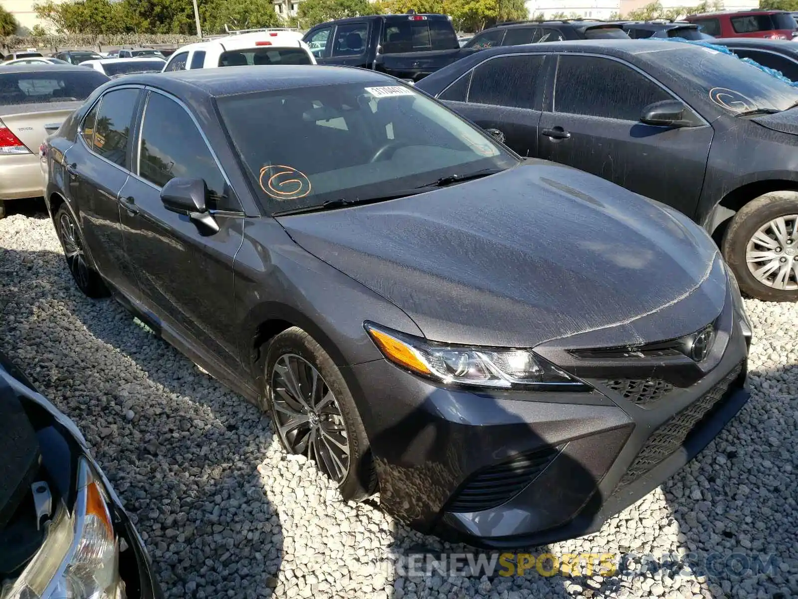 1 Photograph of a damaged car 4T1G11AK9LU323375 TOYOTA CAMRY 2020