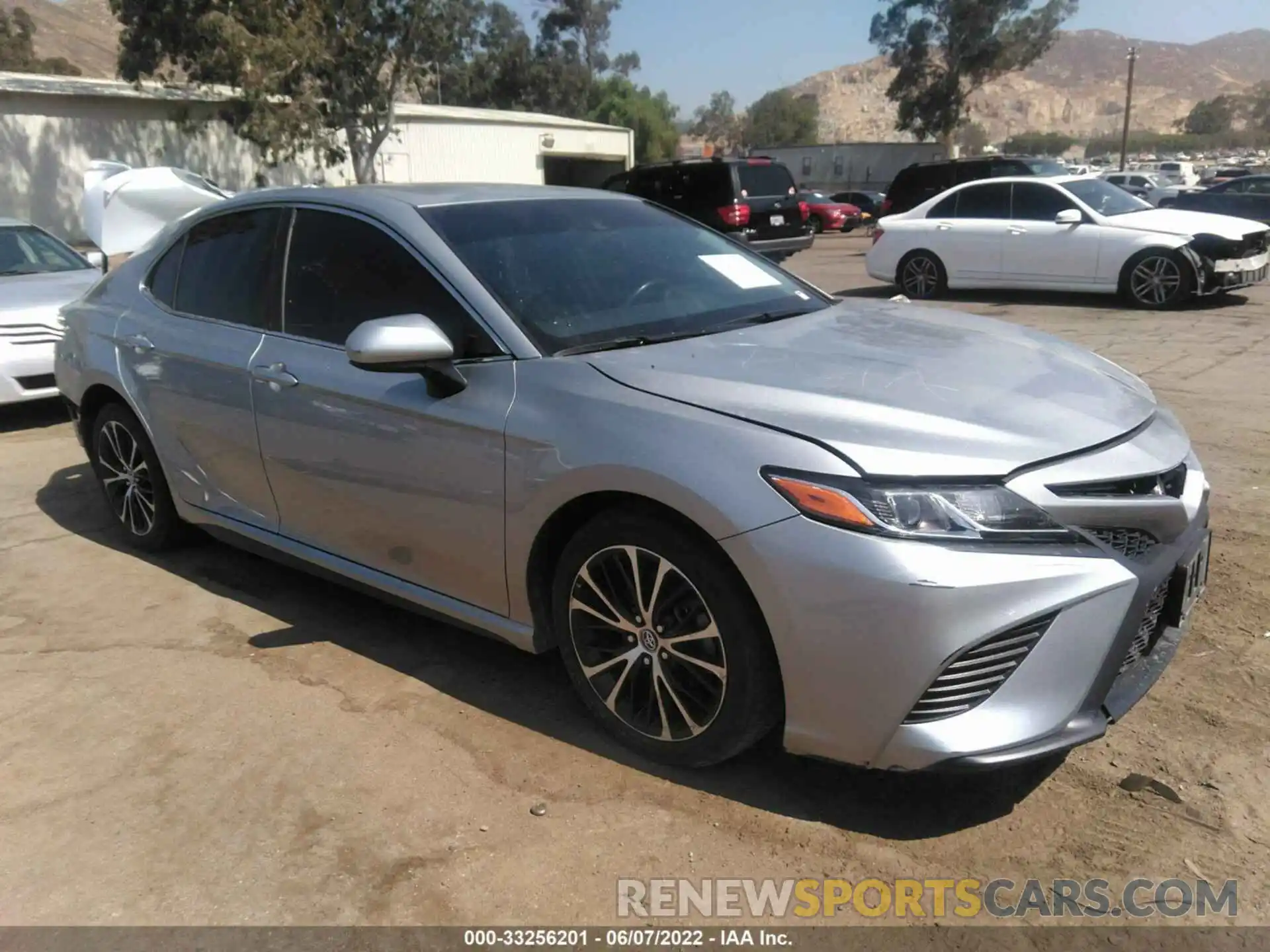 1 Photograph of a damaged car 4T1G11AK9LU327121 TOYOTA CAMRY 2020