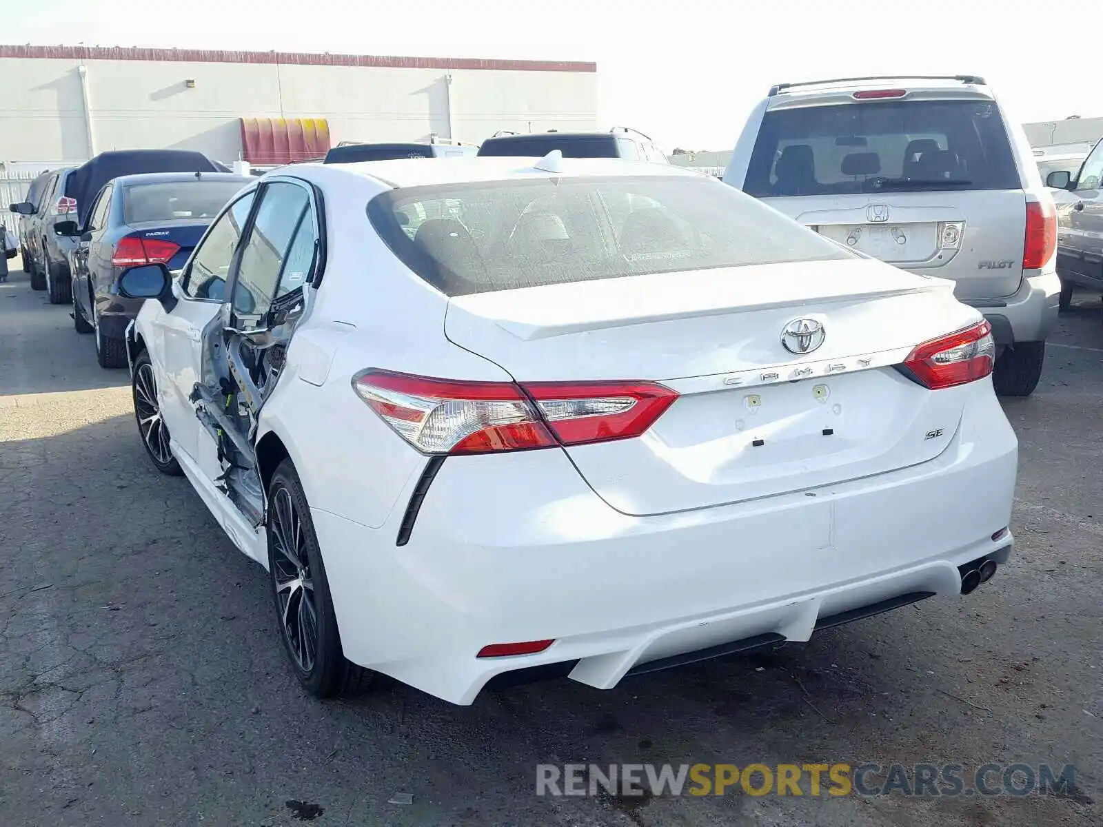 3 Photograph of a damaged car 4T1G11AK9LU330455 TOYOTA CAMRY 2020