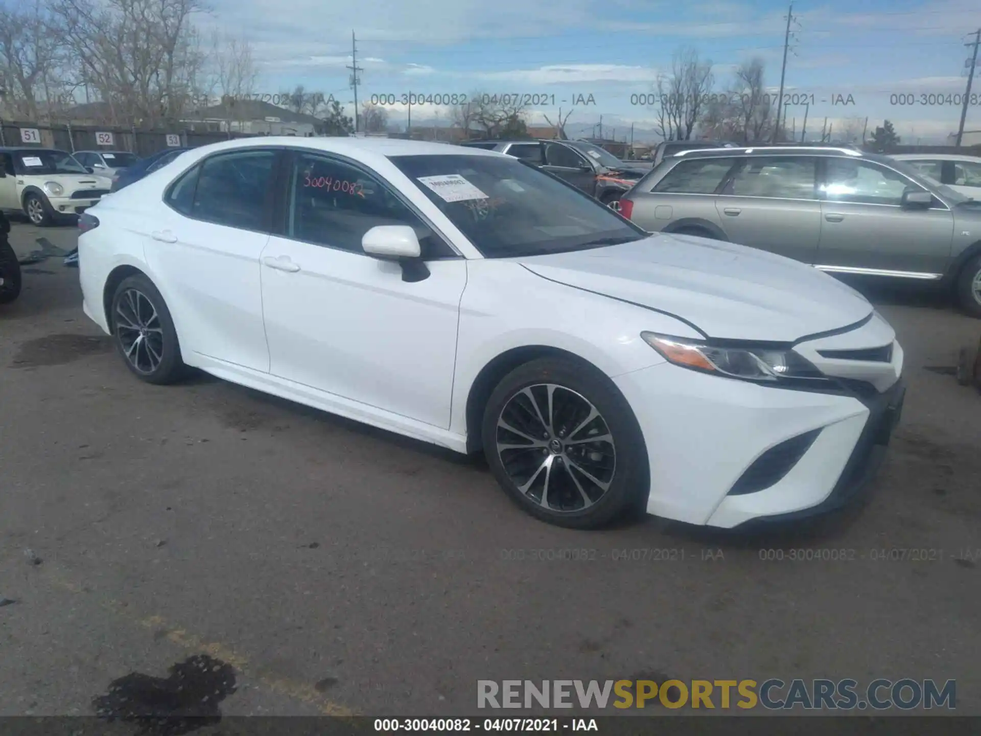 1 Photograph of a damaged car 4T1G11AK9LU331850 TOYOTA CAMRY 2020