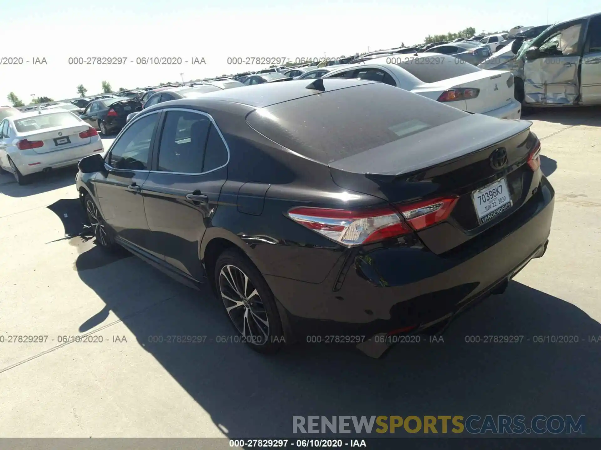 3 Photograph of a damaged car 4T1G11AK9LU334571 TOYOTA CAMRY 2020