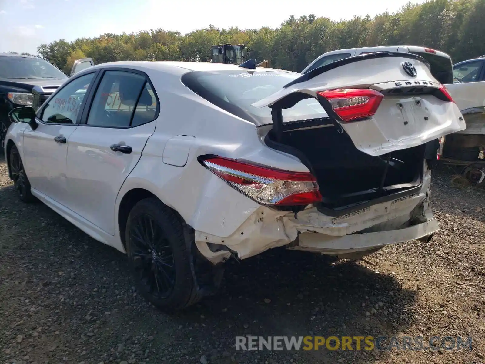 3 Photograph of a damaged car 4T1G11AK9LU335526 TOYOTA CAMRY 2020