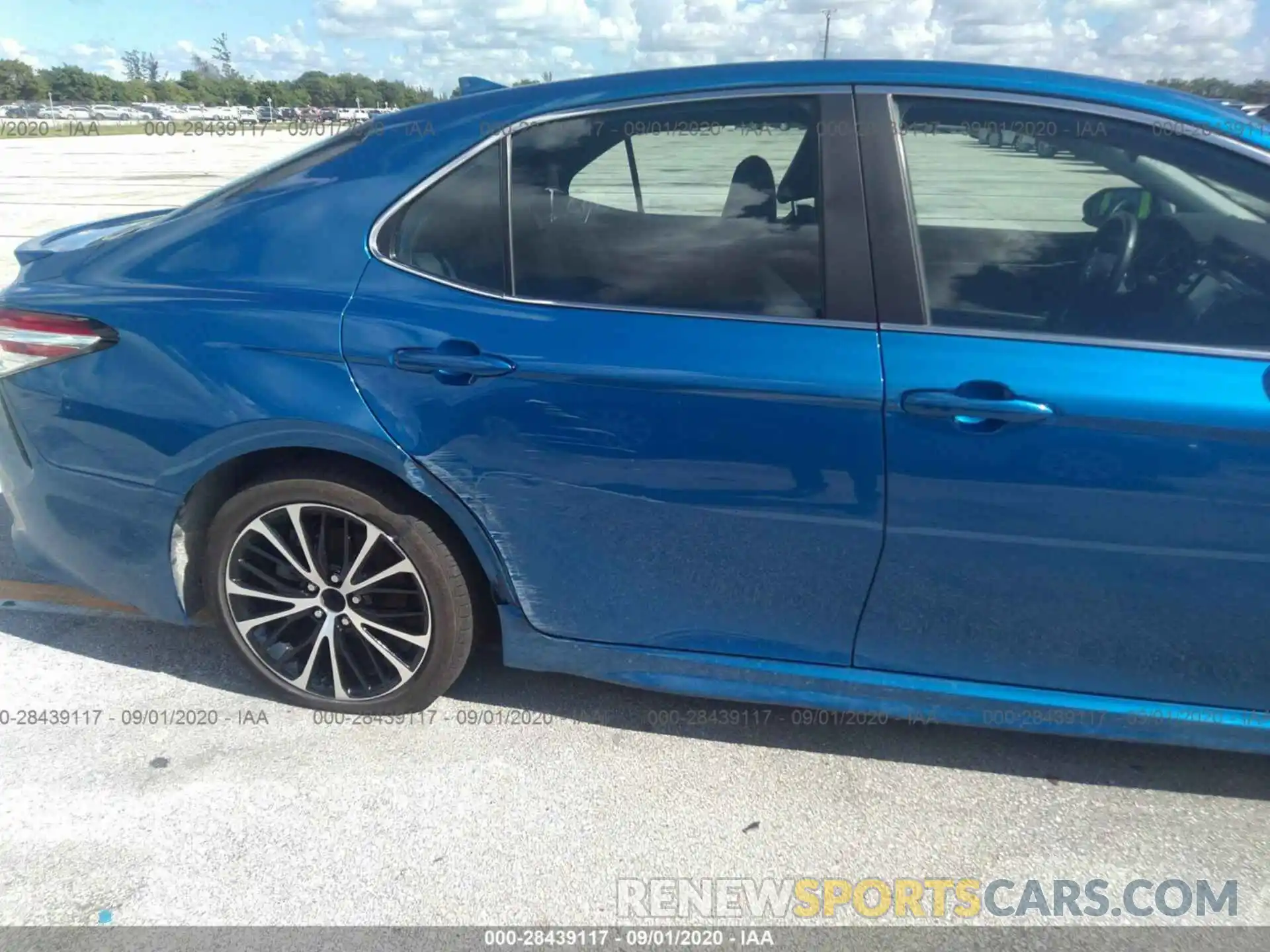 6 Photograph of a damaged car 4T1G11AK9LU335896 TOYOTA CAMRY 2020