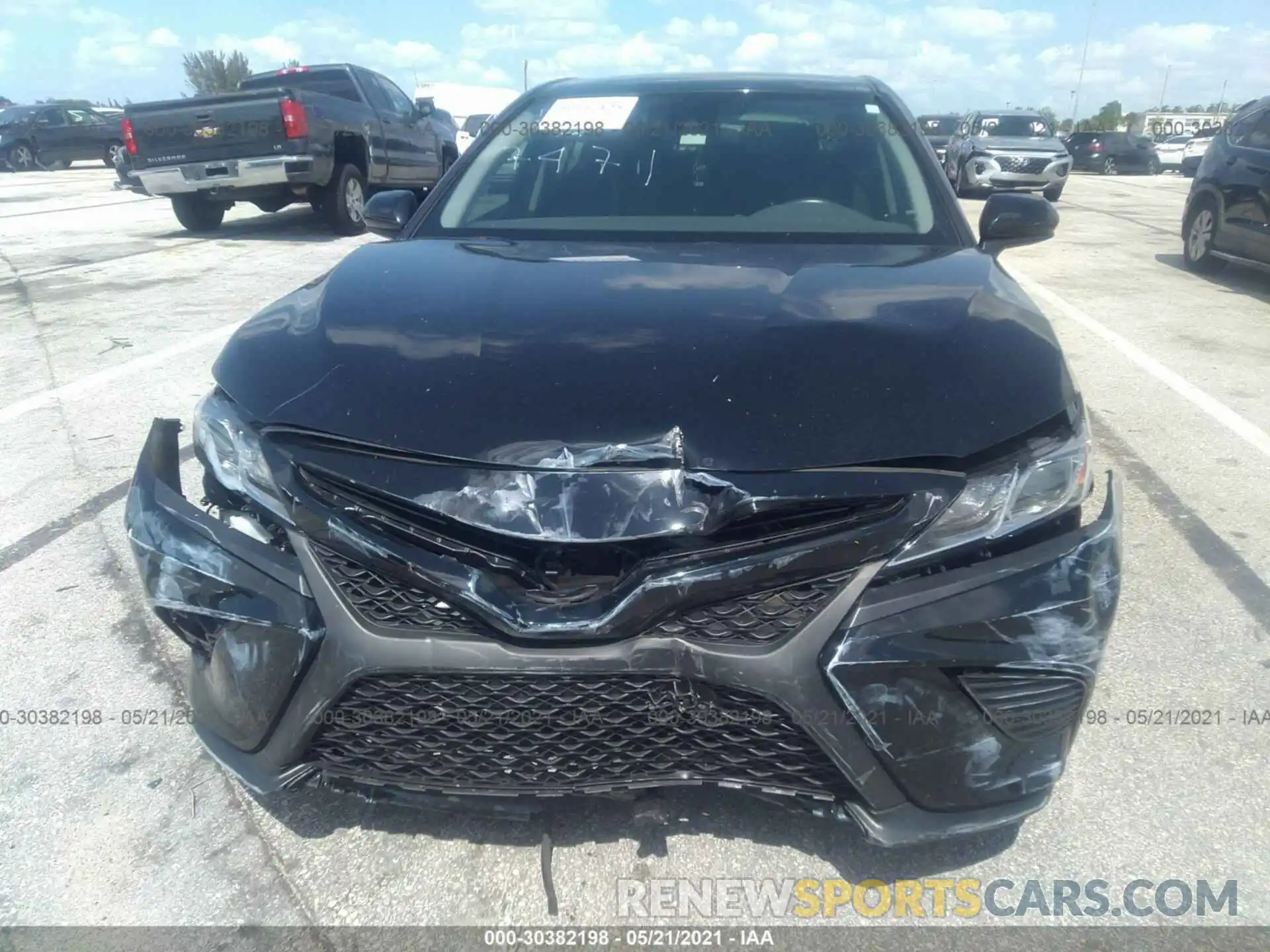 6 Photograph of a damaged car 4T1G11AK9LU337471 TOYOTA CAMRY 2020