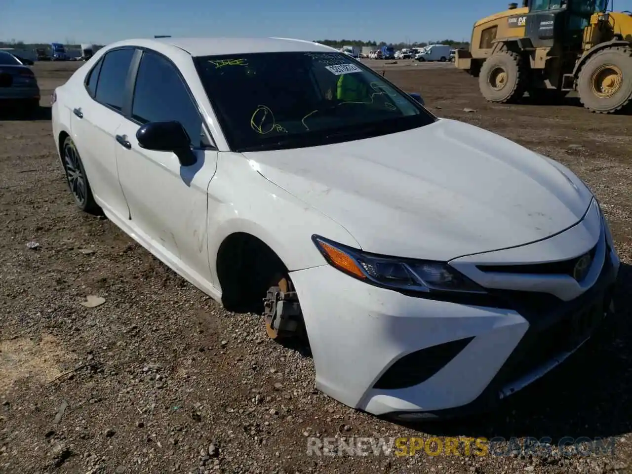 1 Photograph of a damaged car 4T1G11AK9LU340256 TOYOTA CAMRY 2020