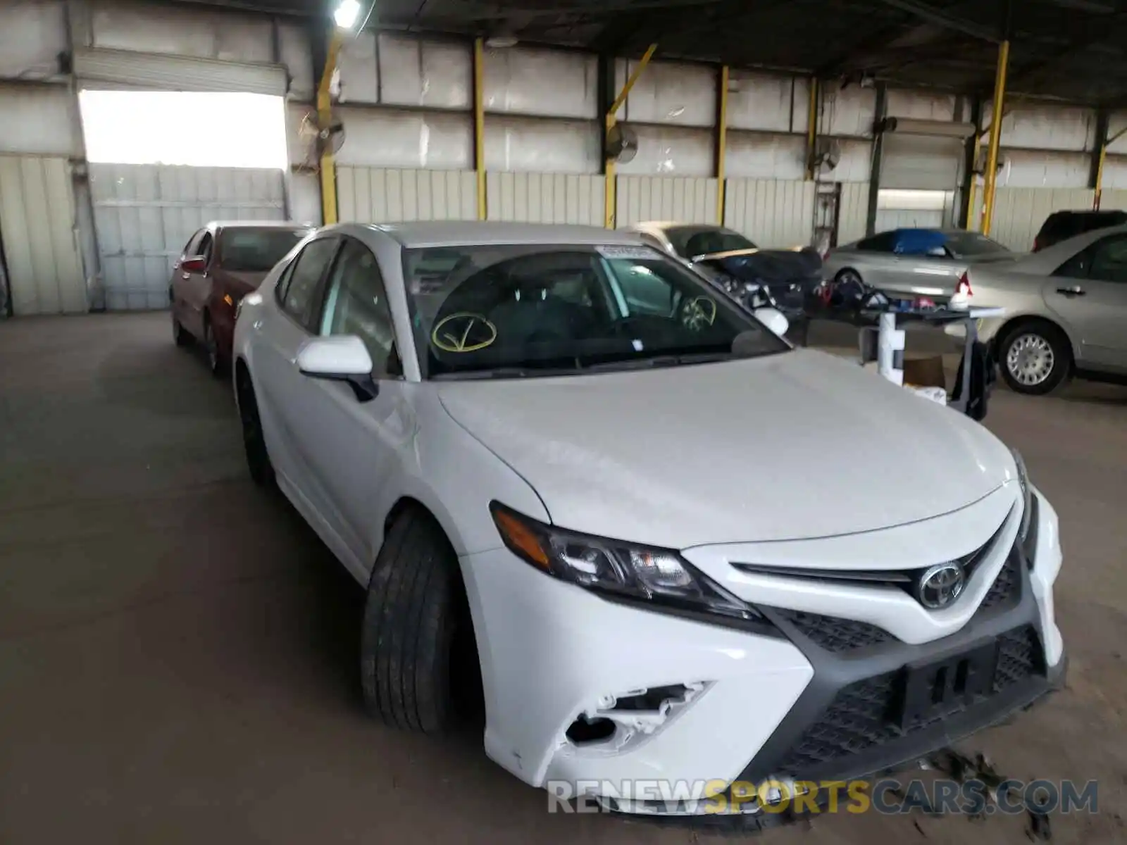 1 Photograph of a damaged car 4T1G11AK9LU343609 TOYOTA CAMRY 2020