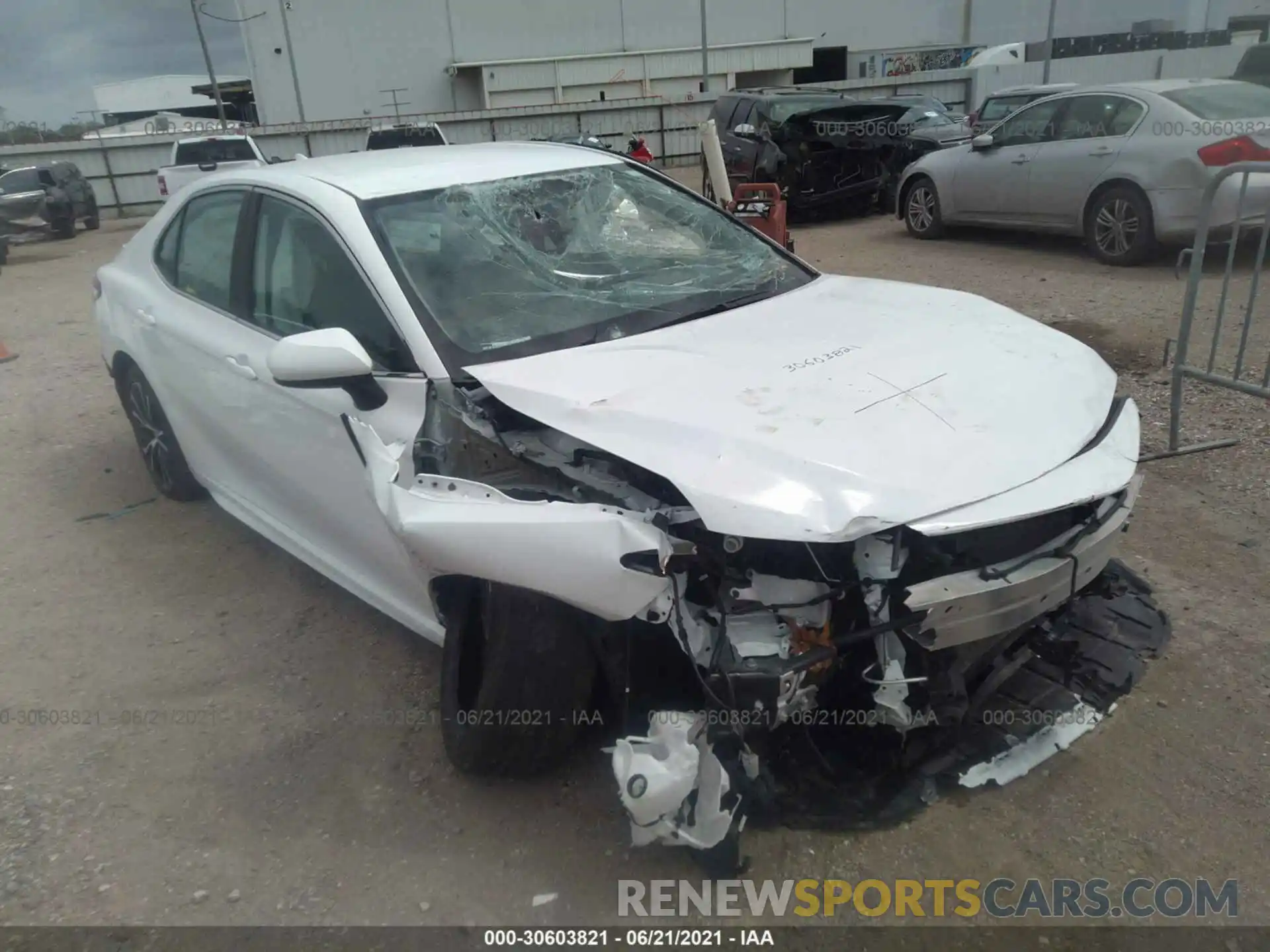 1 Photograph of a damaged car 4T1G11AK9LU344324 TOYOTA CAMRY 2020