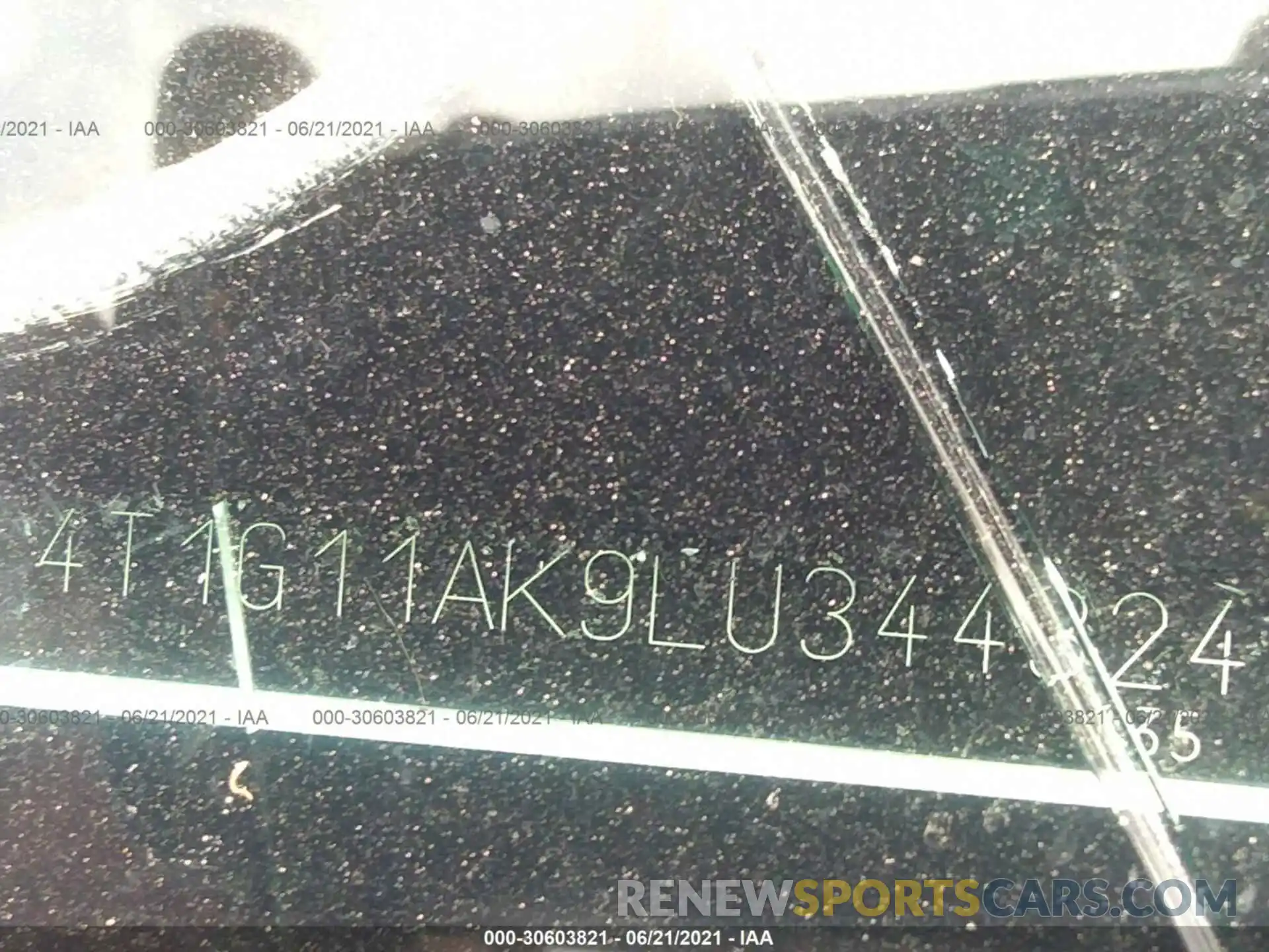 9 Photograph of a damaged car 4T1G11AK9LU344324 TOYOTA CAMRY 2020