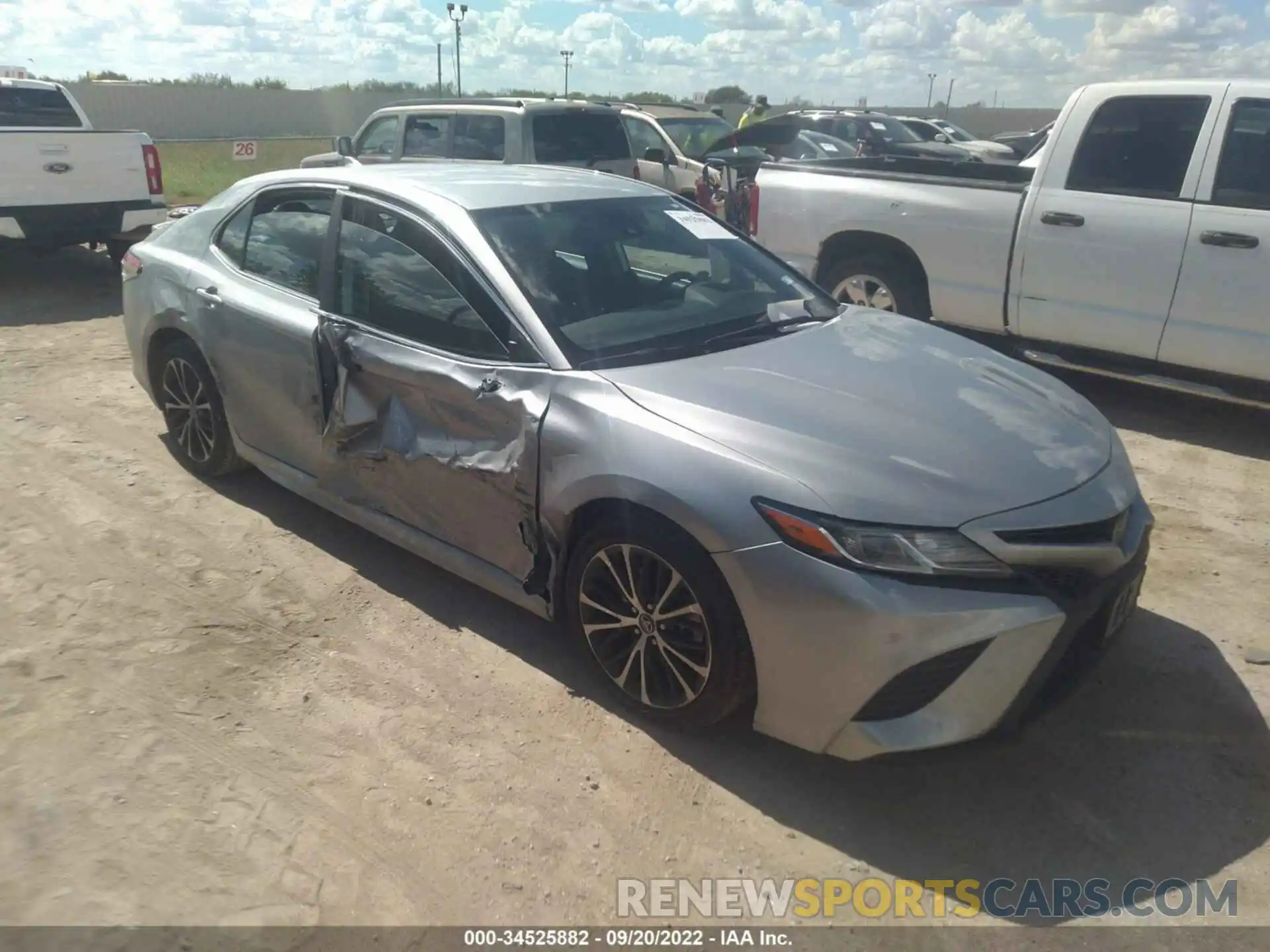 1 Photograph of a damaged car 4T1G11AK9LU344551 TOYOTA CAMRY 2020