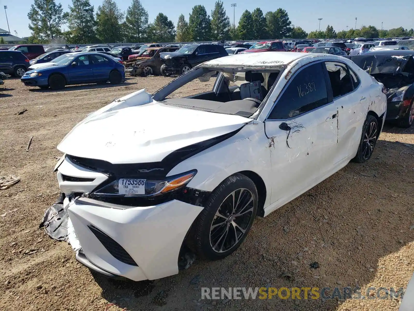 2 Photograph of a damaged car 4T1G11AK9LU346736 TOYOTA CAMRY 2020