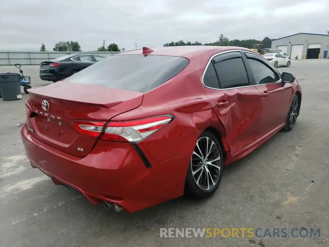 4 Photograph of a damaged car 4T1G11AK9LU349054 TOYOTA CAMRY 2020