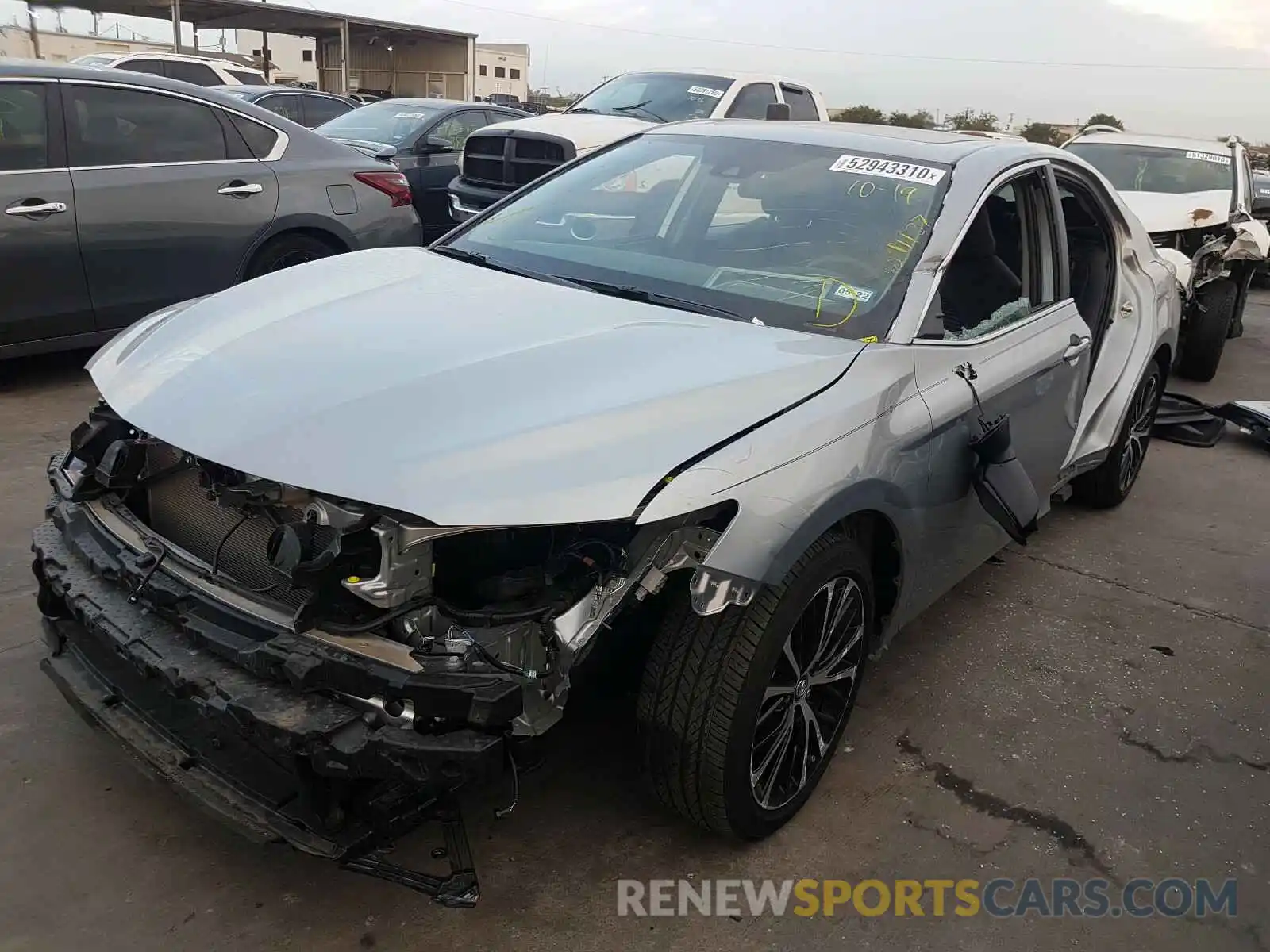 2 Photograph of a damaged car 4T1G11AK9LU349247 TOYOTA CAMRY 2020