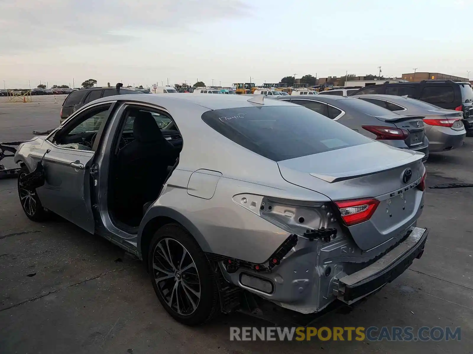 3 Photograph of a damaged car 4T1G11AK9LU349247 TOYOTA CAMRY 2020