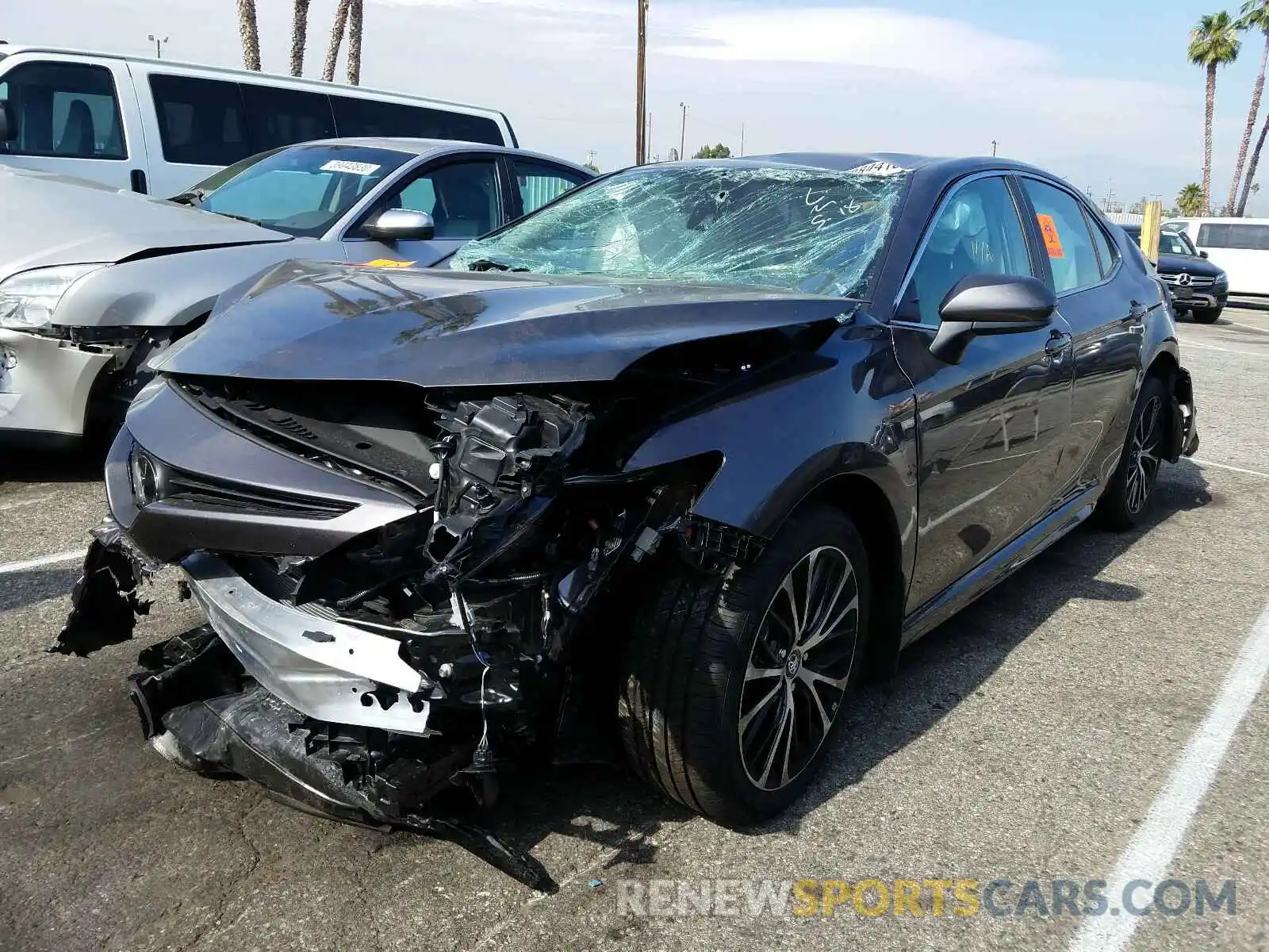 2 Photograph of a damaged car 4T1G11AK9LU352536 TOYOTA CAMRY 2020