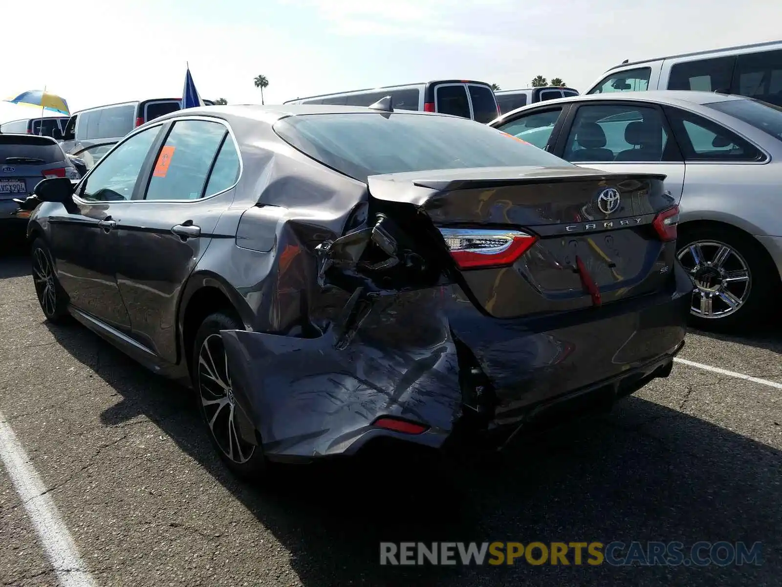 3 Photograph of a damaged car 4T1G11AK9LU352536 TOYOTA CAMRY 2020