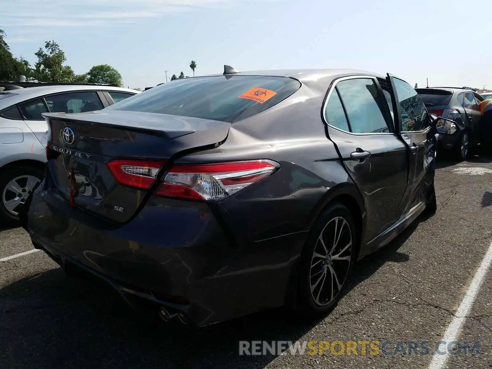 4 Photograph of a damaged car 4T1G11AK9LU352536 TOYOTA CAMRY 2020