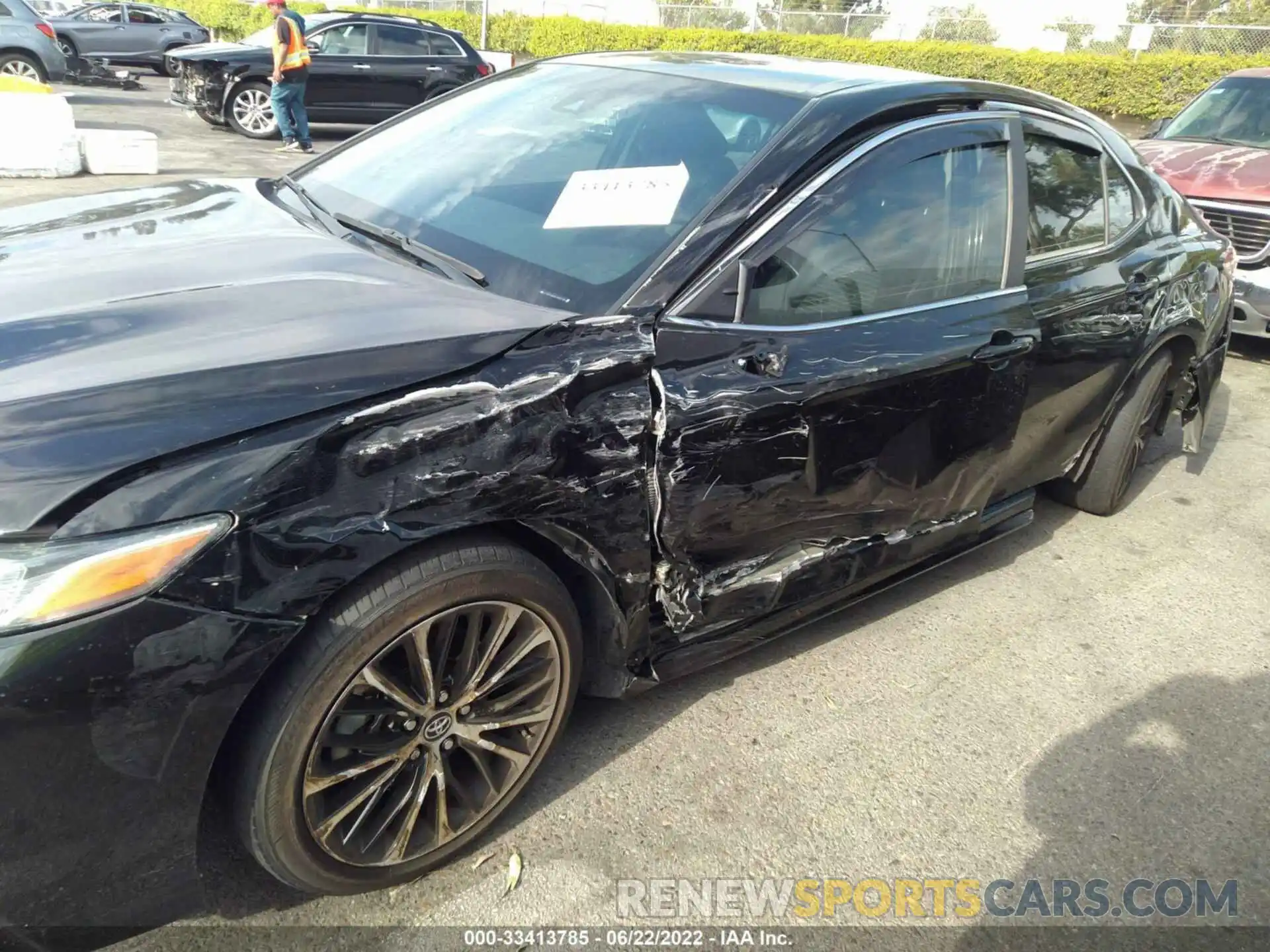 6 Photograph of a damaged car 4T1G11AK9LU354125 TOYOTA CAMRY 2020