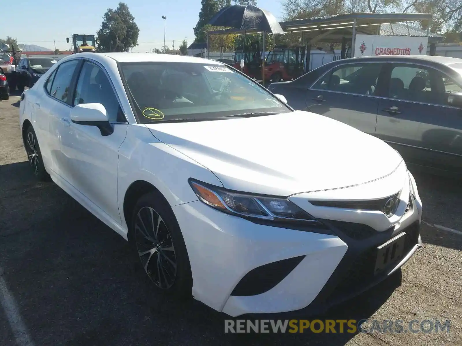 1 Photograph of a damaged car 4T1G11AK9LU354383 TOYOTA CAMRY 2020