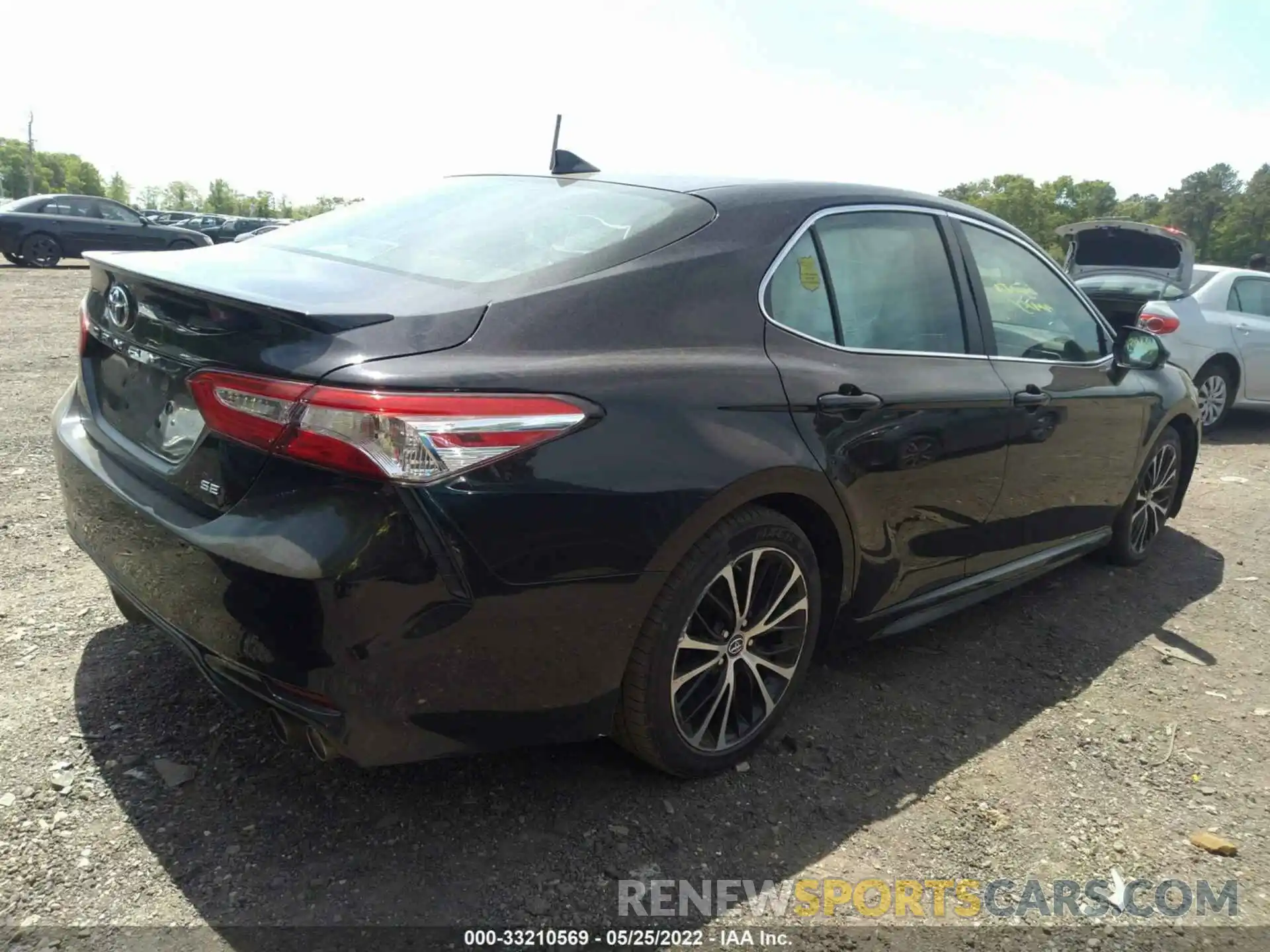 4 Photograph of a damaged car 4T1G11AK9LU354951 TOYOTA CAMRY 2020