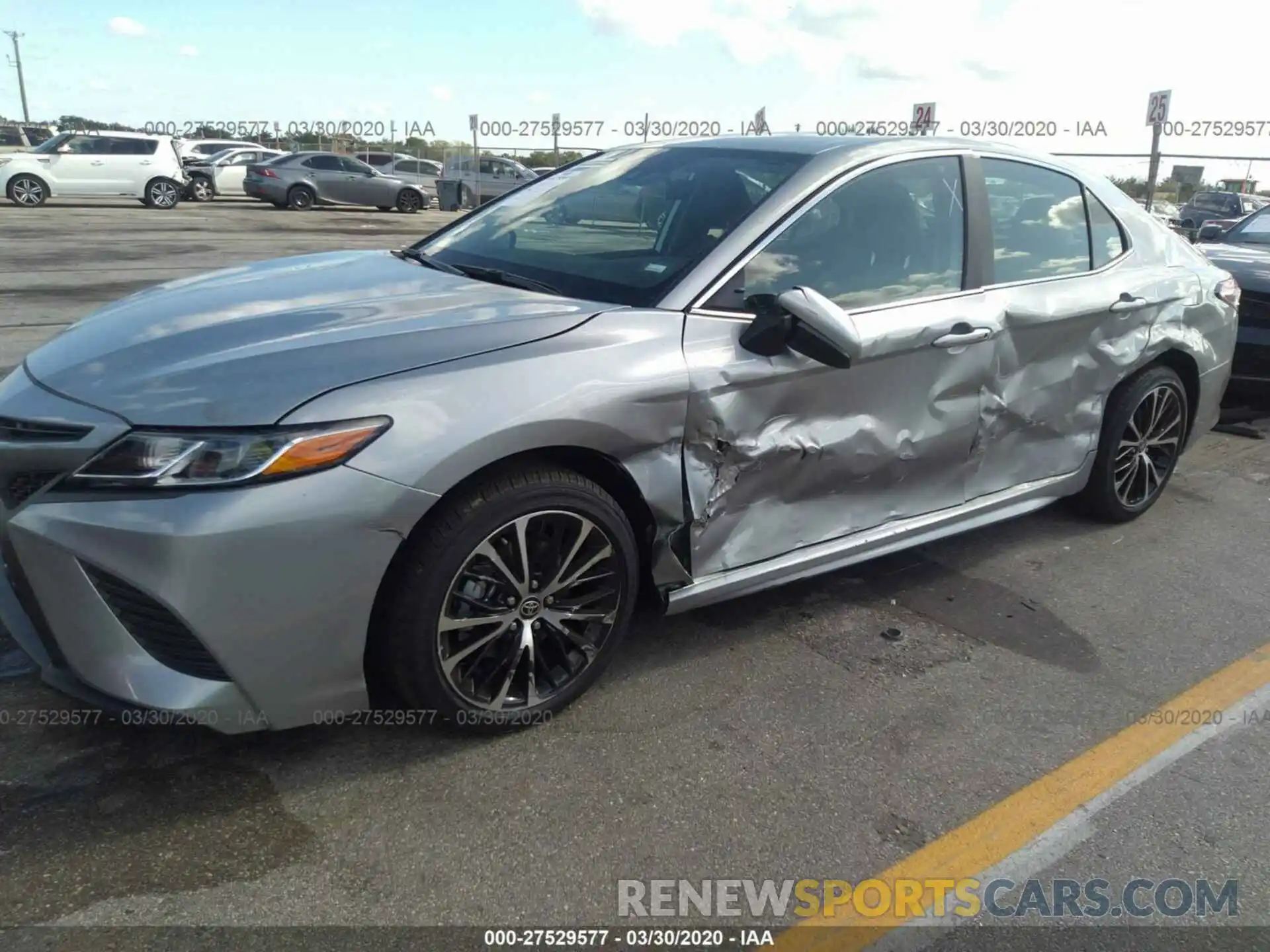 6 Photograph of a damaged car 4T1G11AK9LU358627 TOYOTA CAMRY 2020