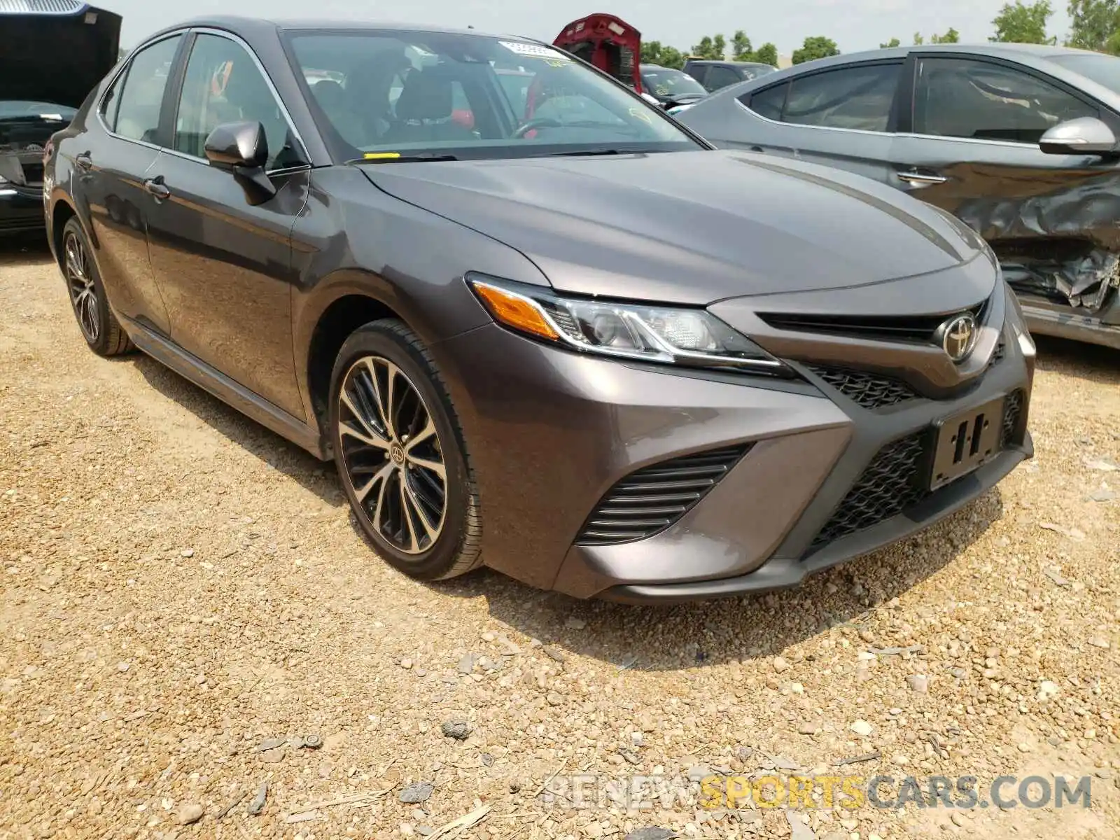 1 Photograph of a damaged car 4T1G11AK9LU363536 TOYOTA CAMRY 2020