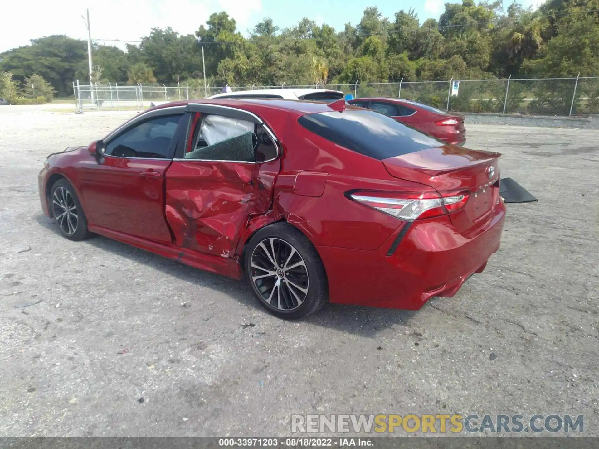 3 Photograph of a damaged car 4T1G11AK9LU363570 TOYOTA CAMRY 2020