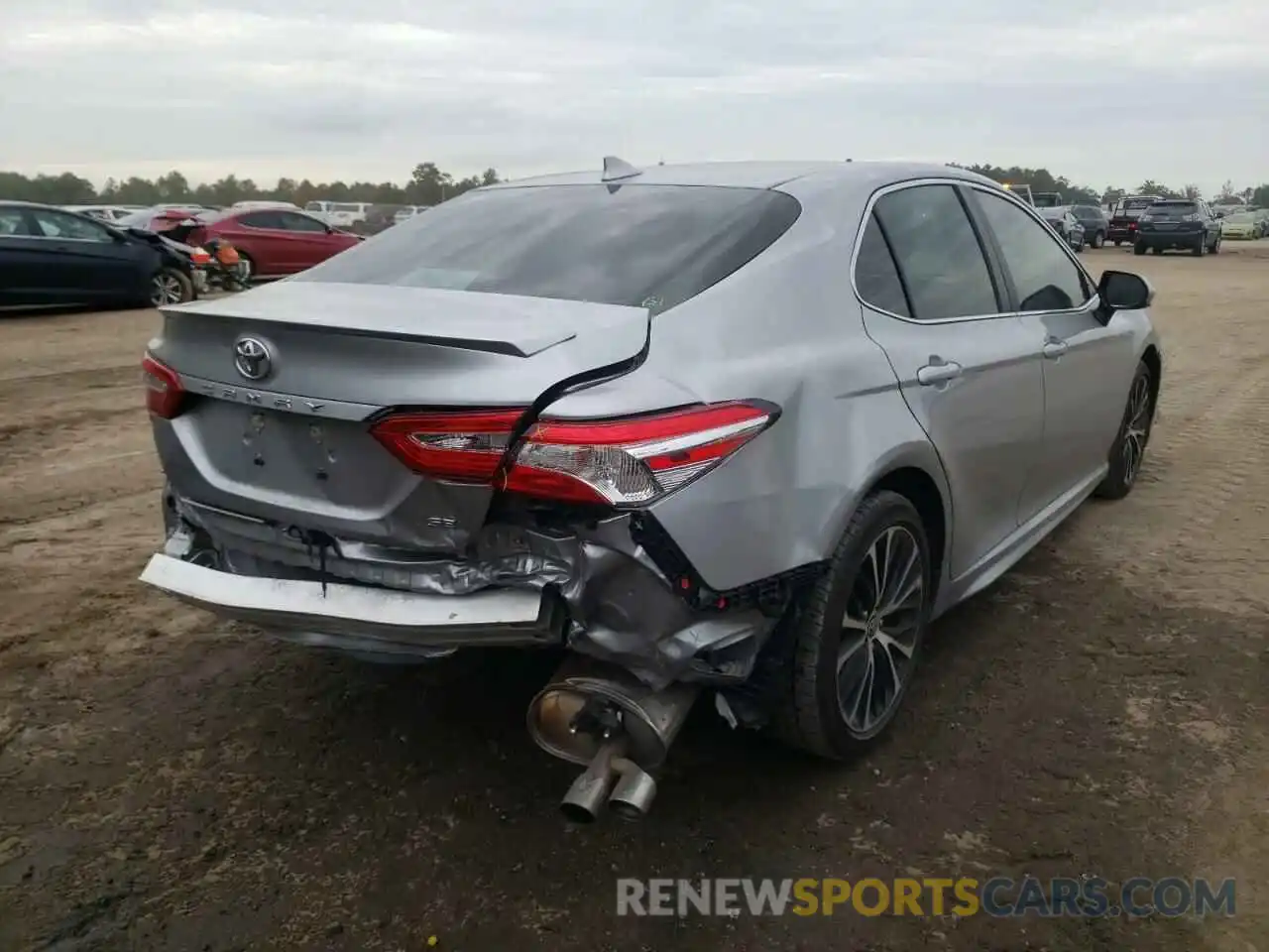 4 Photograph of a damaged car 4T1G11AK9LU364234 TOYOTA CAMRY 2020