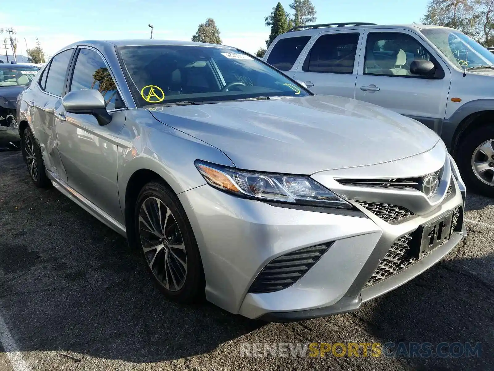 1 Photograph of a damaged car 4T1G11AK9LU365853 TOYOTA CAMRY 2020