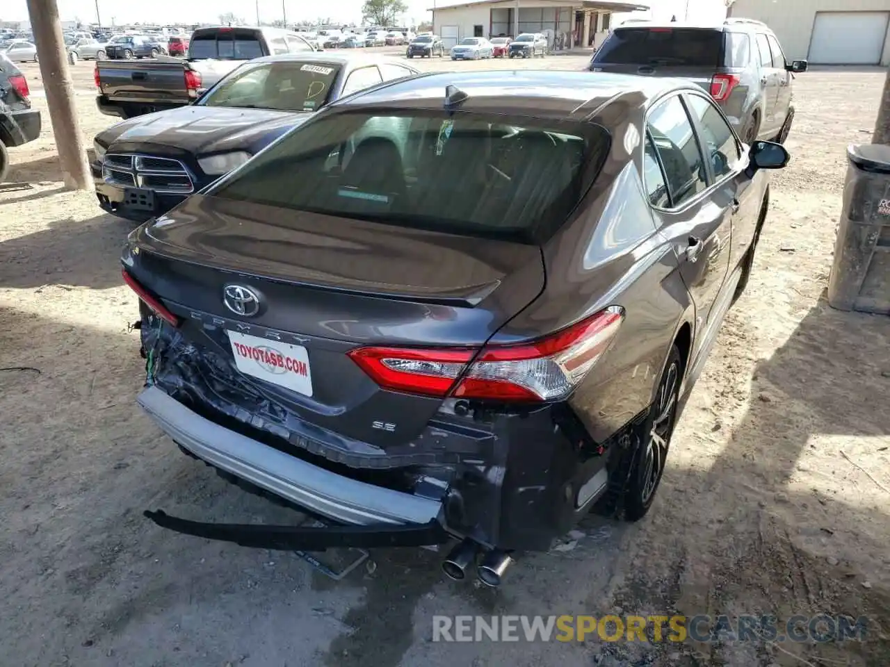 4 Photograph of a damaged car 4T1G11AK9LU367800 TOYOTA CAMRY 2020