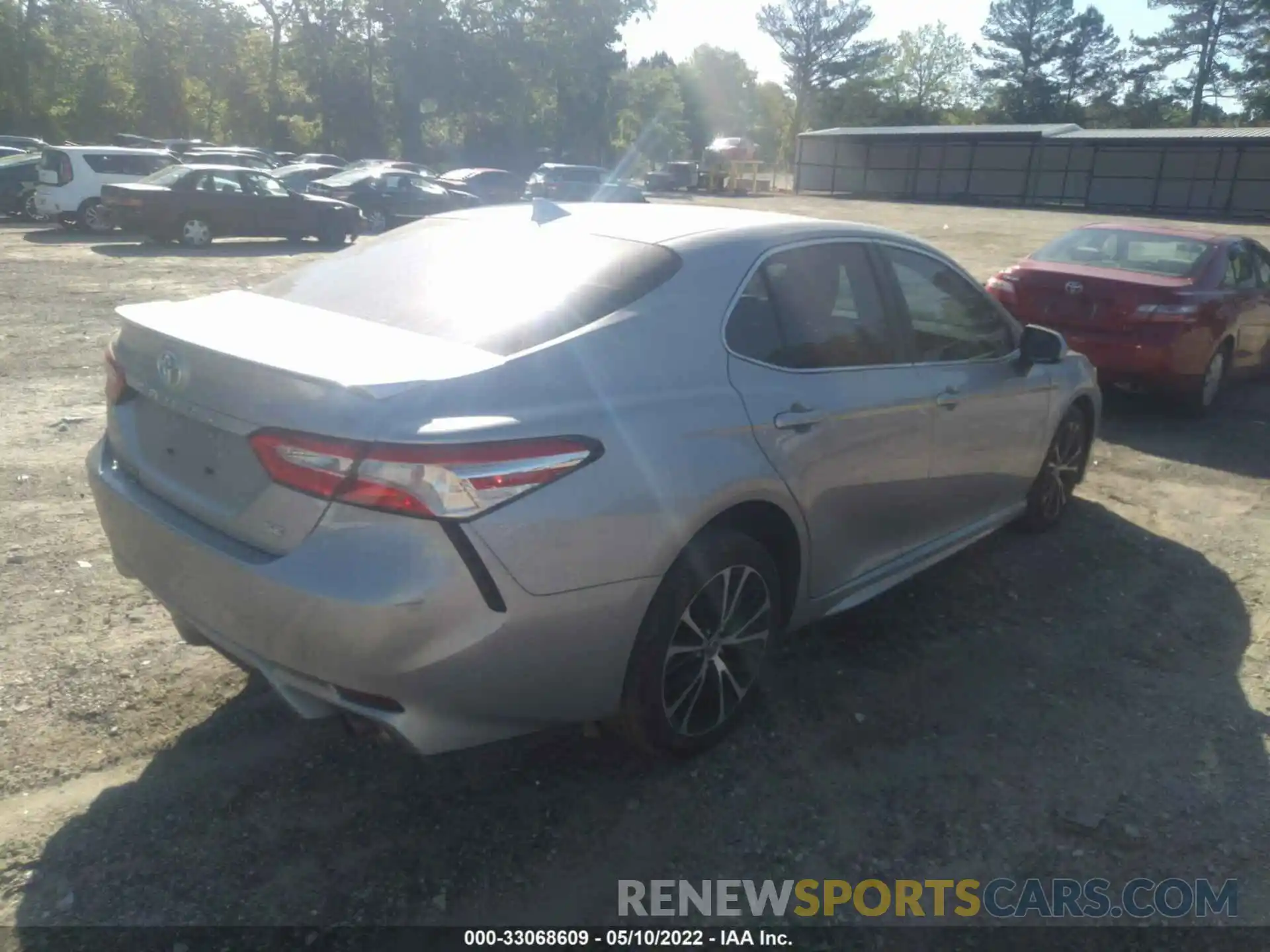 4 Photograph of a damaged car 4T1G11AK9LU371409 TOYOTA CAMRY 2020