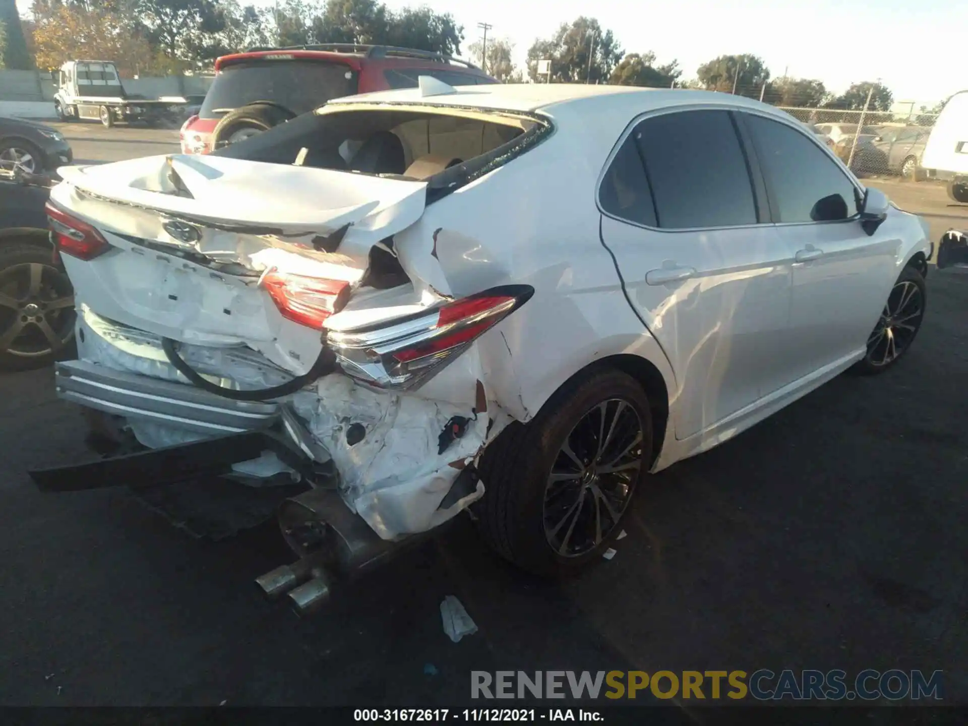 4 Photograph of a damaged car 4T1G11AK9LU373354 TOYOTA CAMRY 2020