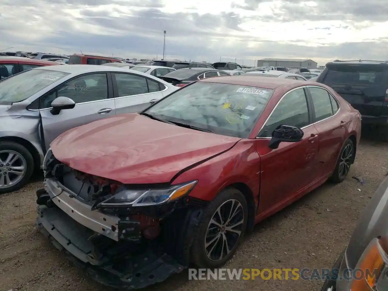 2 Photograph of a damaged car 4T1G11AK9LU376724 TOYOTA CAMRY 2020