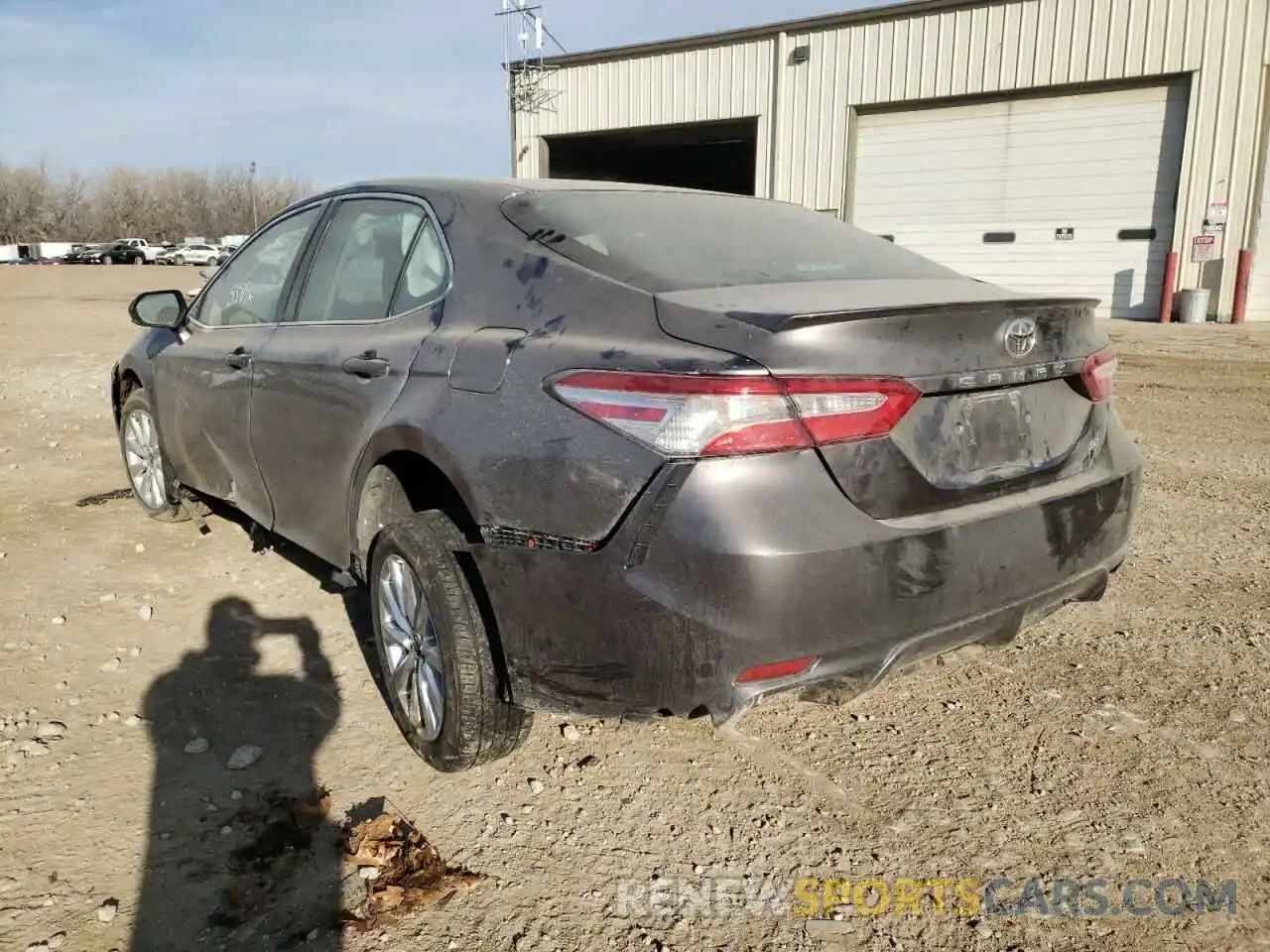 3 Photograph of a damaged car 4T1G11AK9LU380580 TOYOTA CAMRY 2020