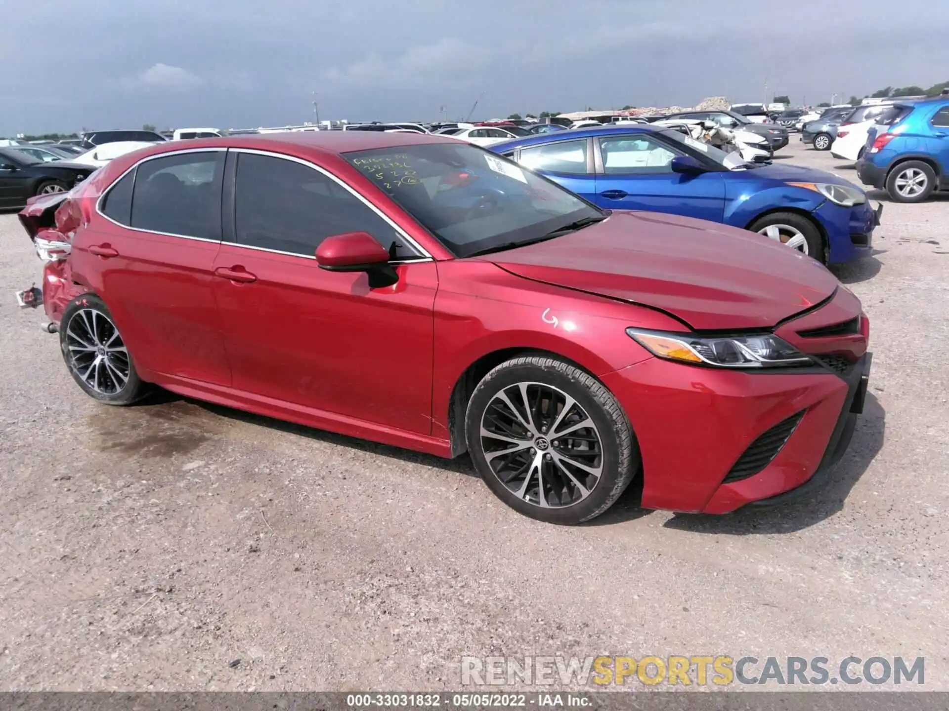 1 Photograph of a damaged car 4T1G11AK9LU384550 TOYOTA CAMRY 2020