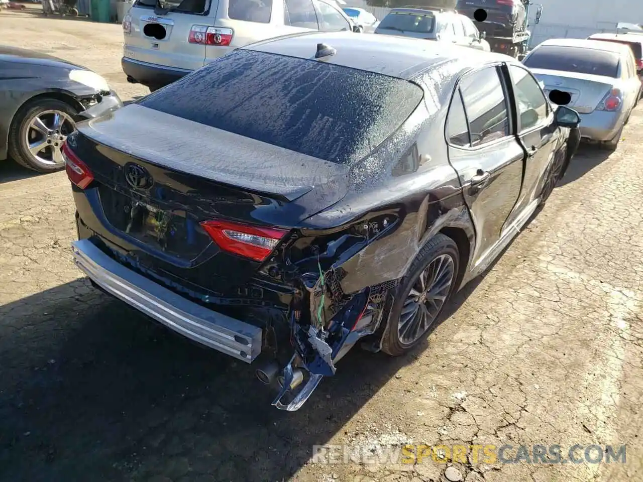 4 Photograph of a damaged car 4T1G11AK9LU390932 TOYOTA CAMRY 2020