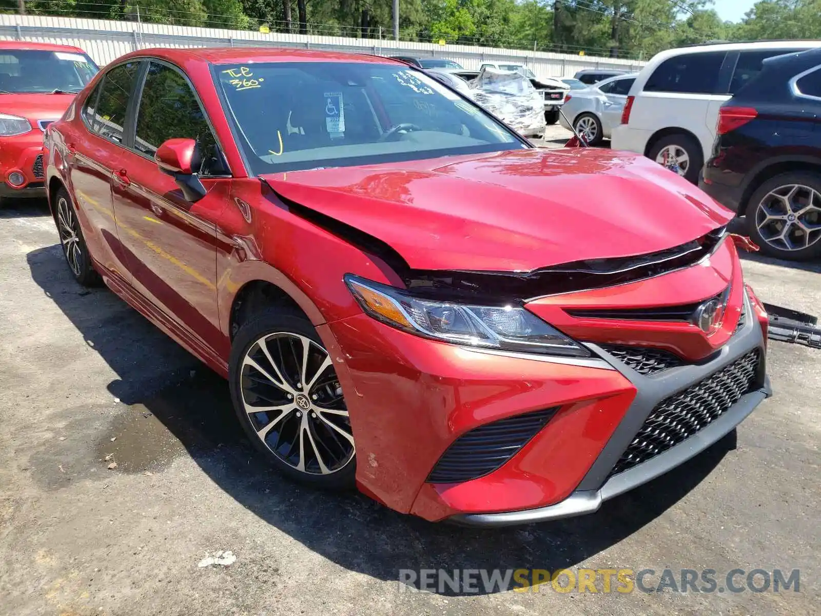 1 Photograph of a damaged car 4T1G11AK9LU400648 TOYOTA CAMRY 2020