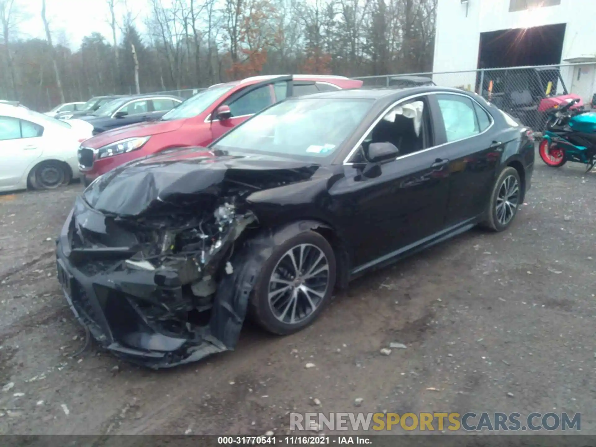 2 Photograph of a damaged car 4T1G11AK9LU400813 TOYOTA CAMRY 2020