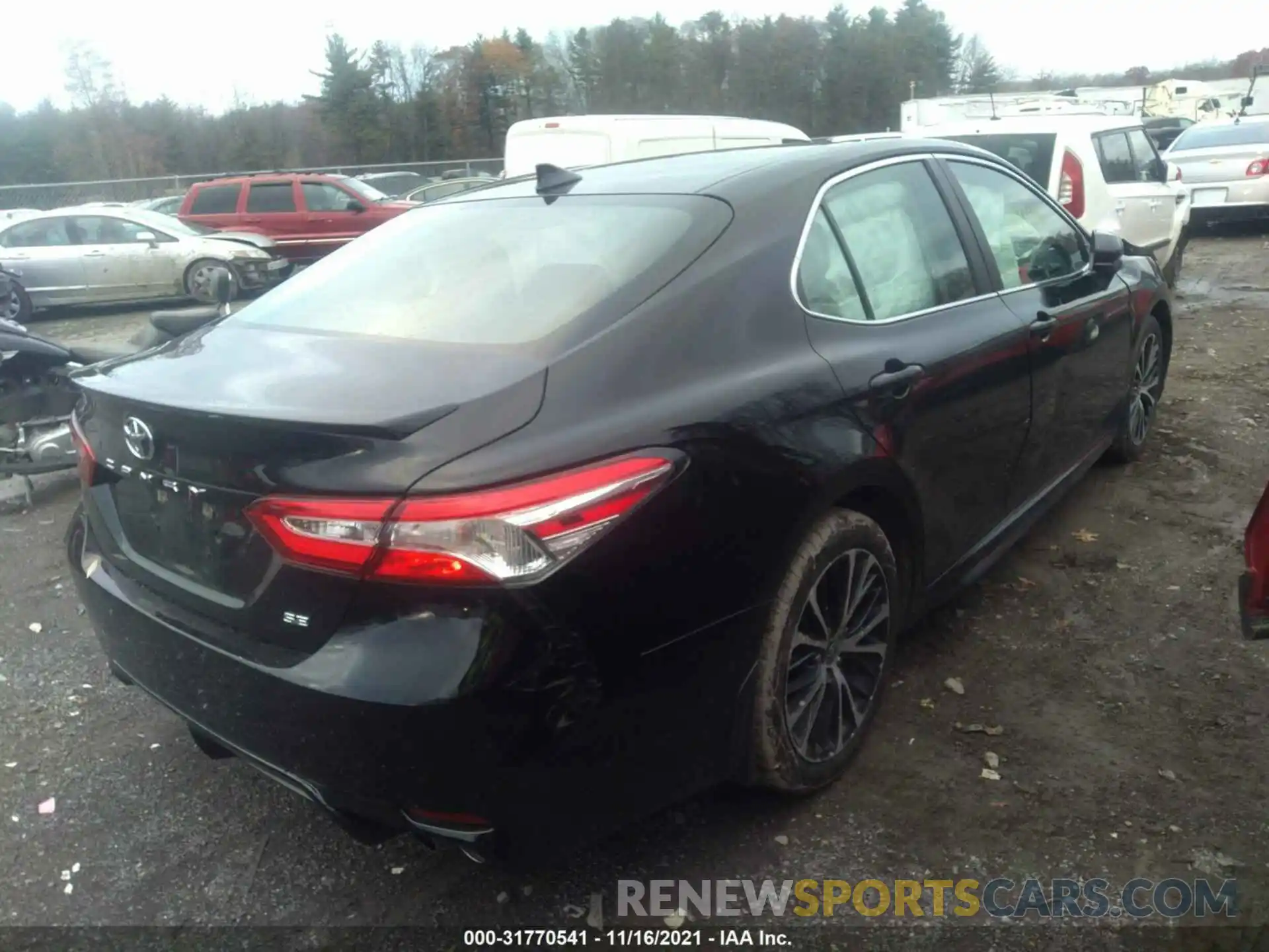 4 Photograph of a damaged car 4T1G11AK9LU400813 TOYOTA CAMRY 2020