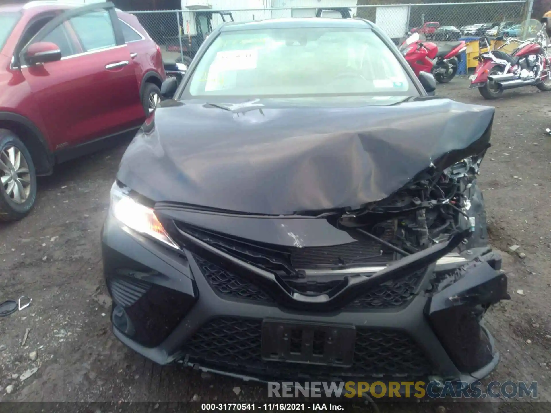 6 Photograph of a damaged car 4T1G11AK9LU400813 TOYOTA CAMRY 2020