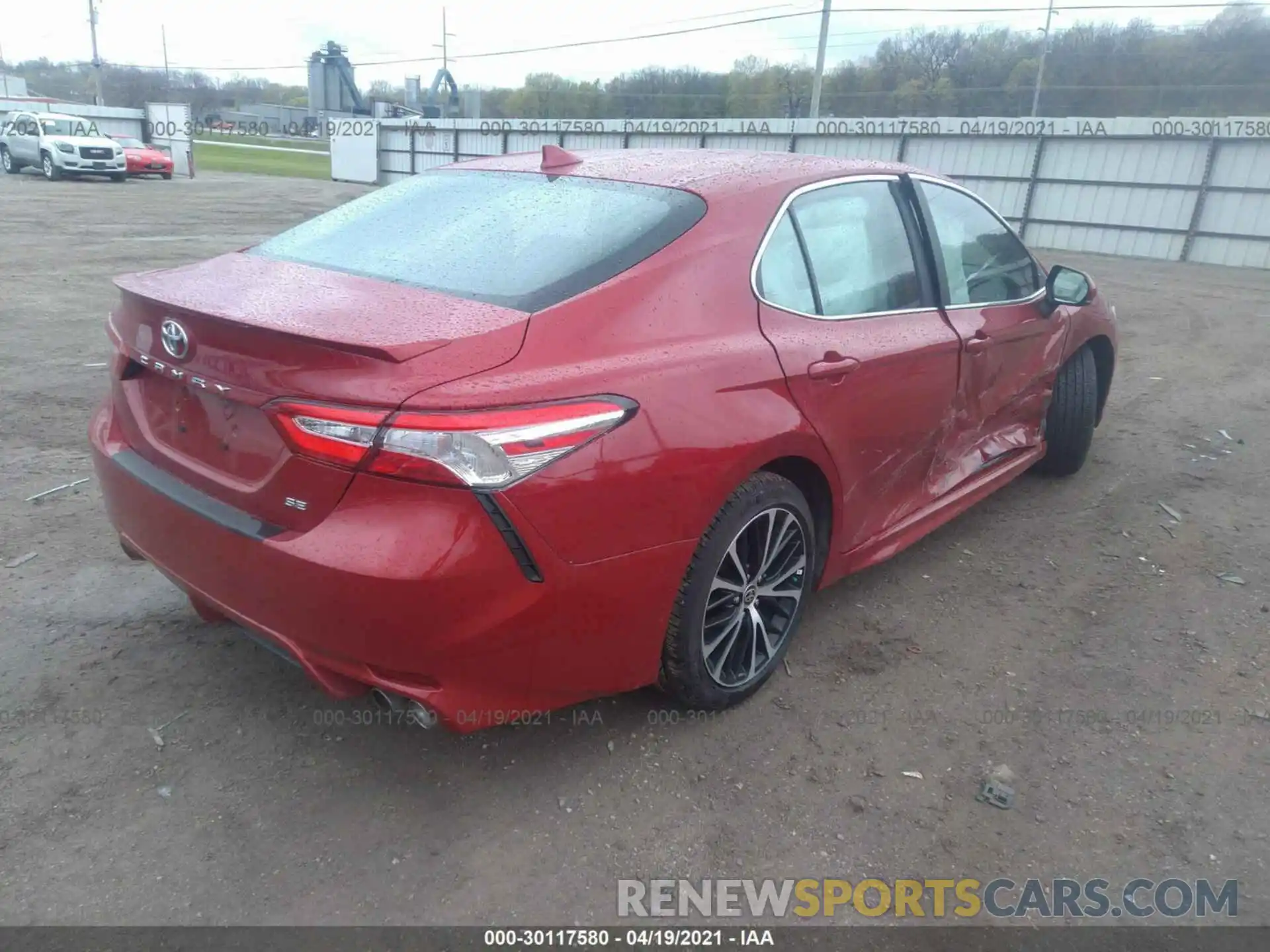 4 Photograph of a damaged car 4T1G11AK9LU401721 TOYOTA CAMRY 2020