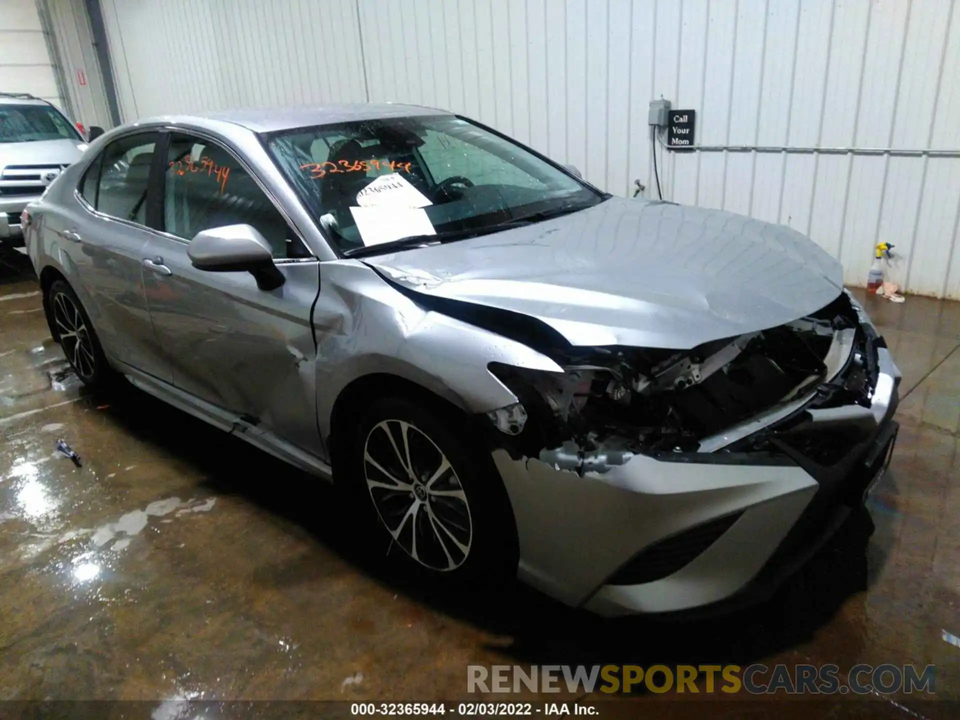 6 Photograph of a damaged car 4T1G11AK9LU503567 TOYOTA CAMRY 2020