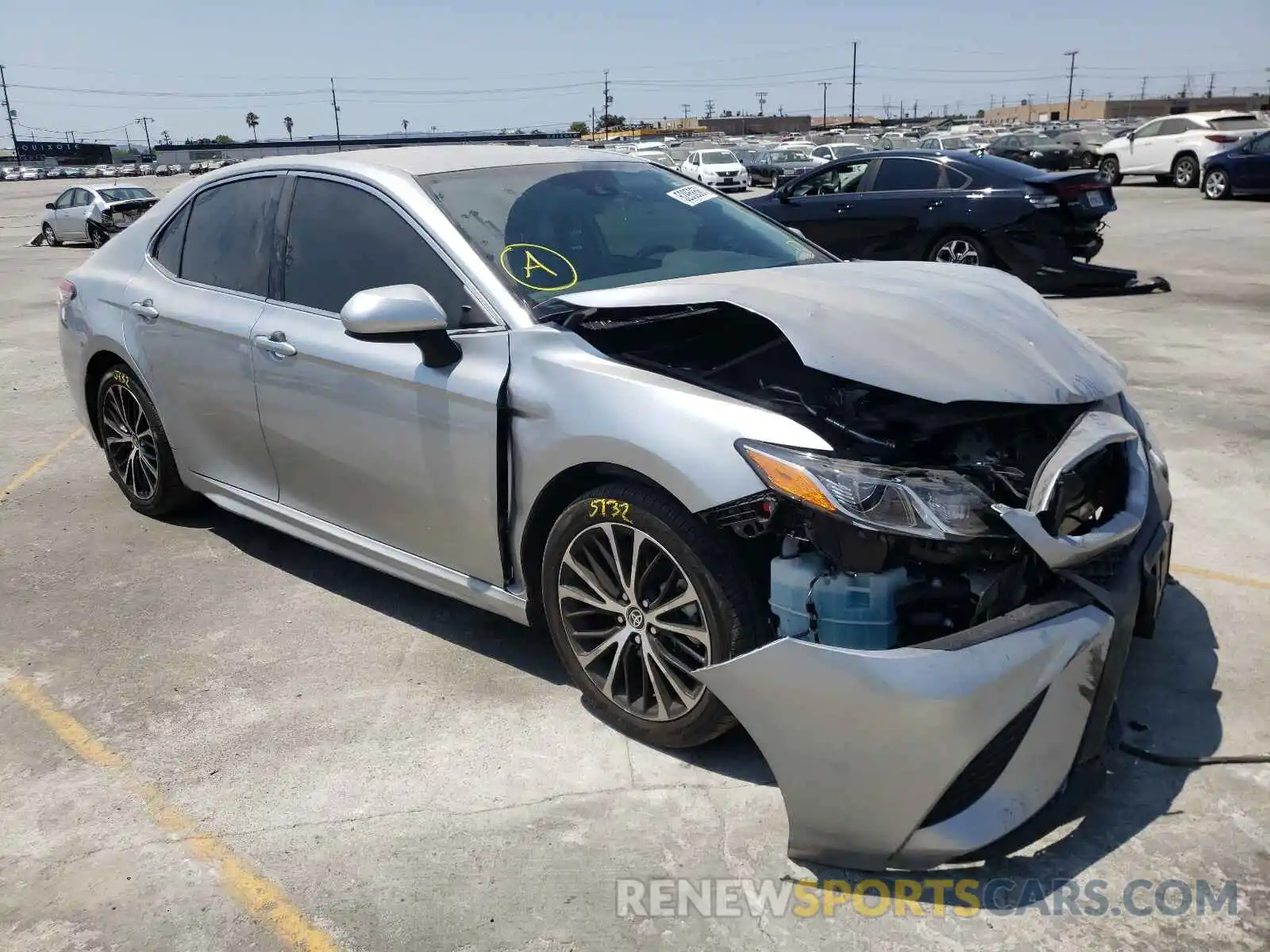 1 Photograph of a damaged car 4T1G11AK9LU504332 TOYOTA CAMRY 2020