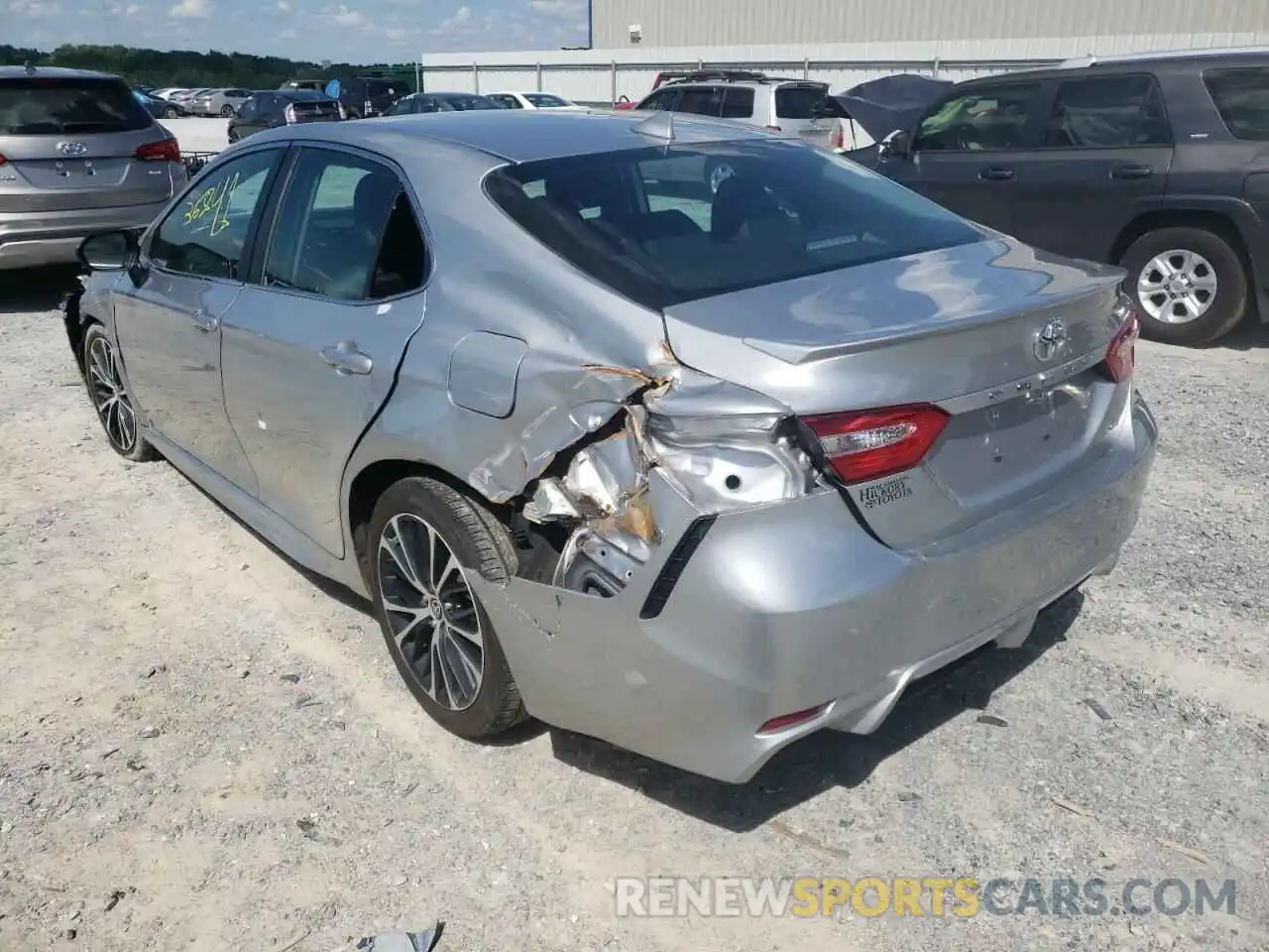 3 Photograph of a damaged car 4T1G11AK9LU504508 TOYOTA CAMRY 2020