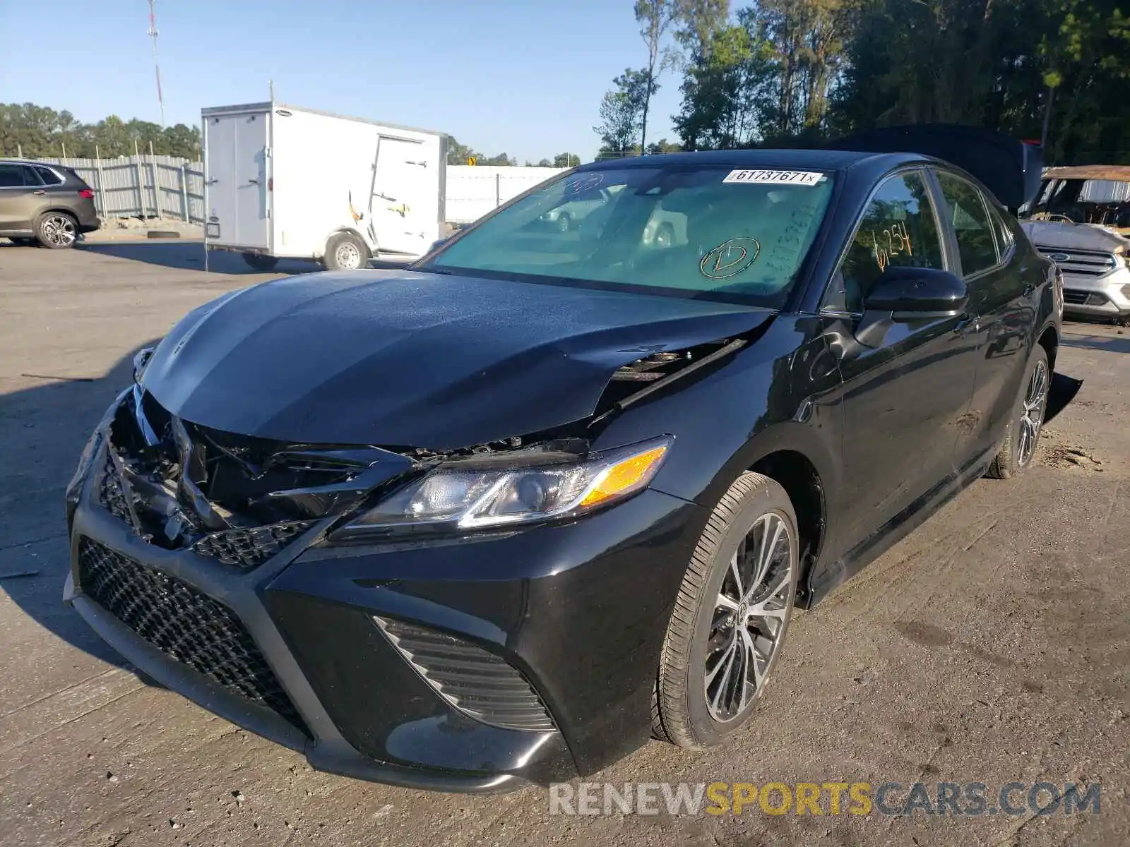 2 Photograph of a damaged car 4T1G11AK9LU505626 TOYOTA CAMRY 2020