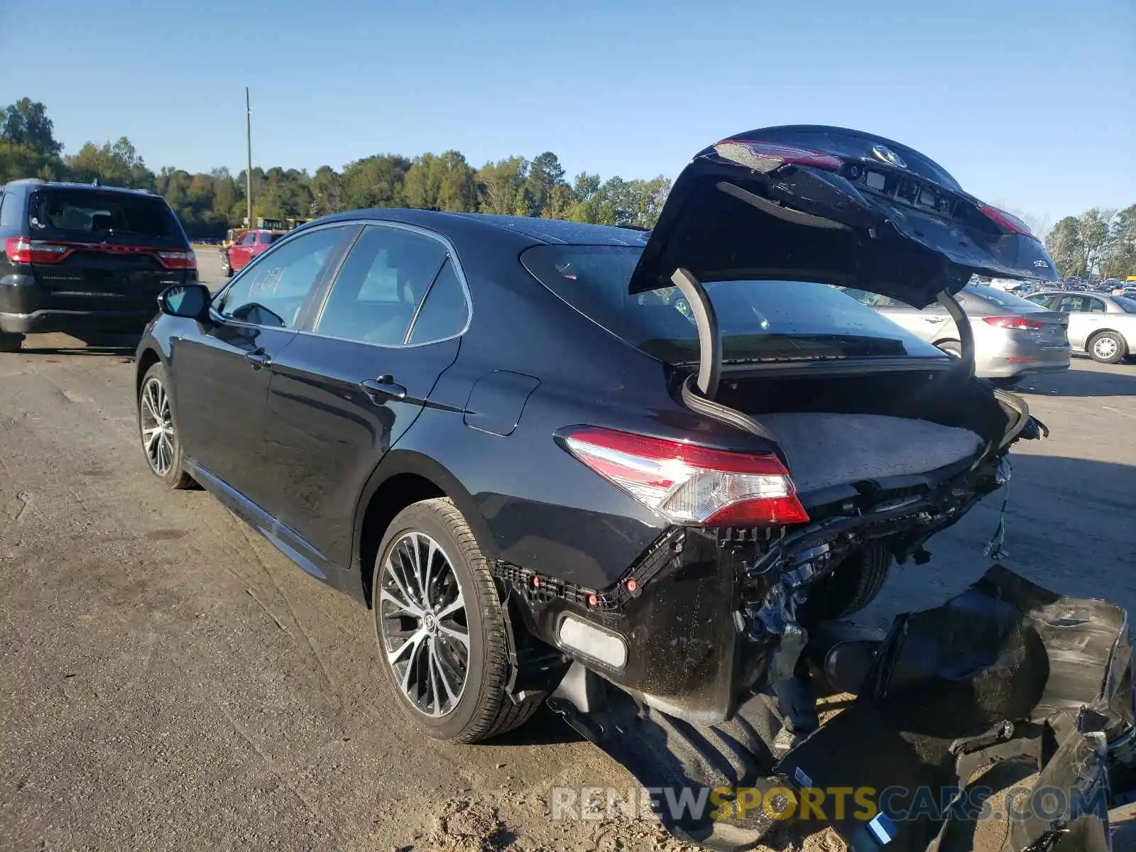 3 Photograph of a damaged car 4T1G11AK9LU505626 TOYOTA CAMRY 2020