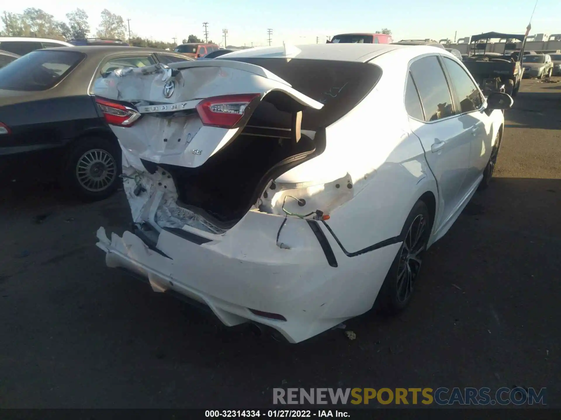 4 Photograph of a damaged car 4T1G11AK9LU868802 TOYOTA CAMRY 2020